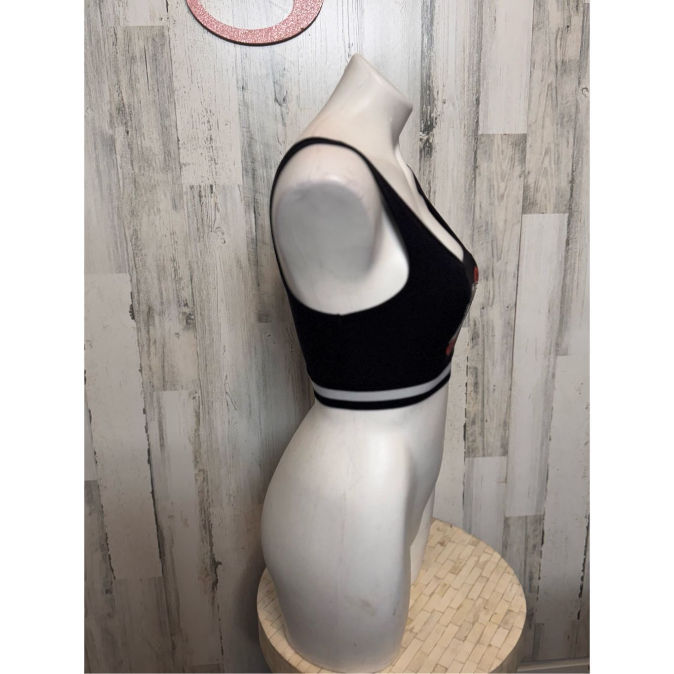 Other No Boundaries XS Black Babe Crop Tank Top Rose Graphic Size XS / US 0-2 / IT 36-38 - 7 Thumbnail