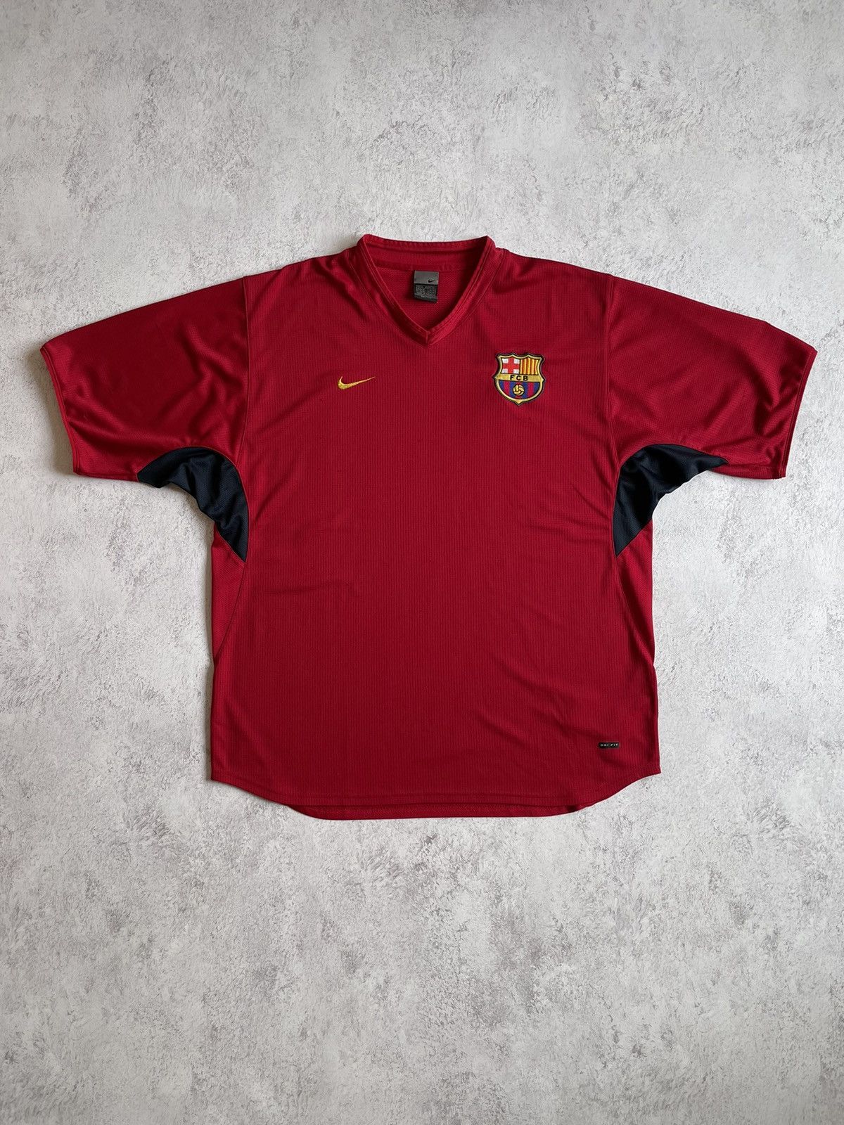 Vintage Nike FC Barcelona 2000s Training Soccer Jersey Vintage XL Size US XL / EU 56 / 4 - 1 Thumbnail