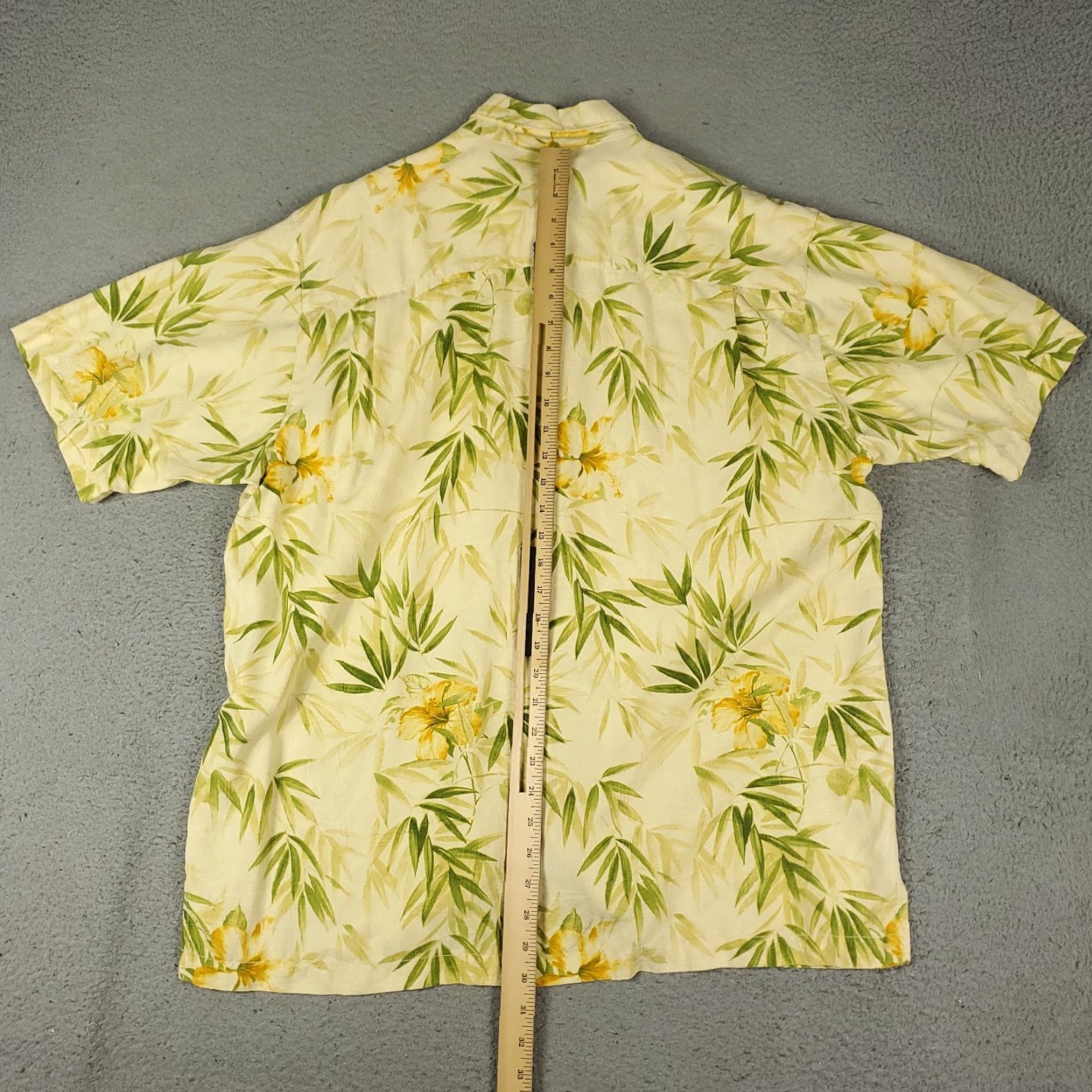 Tommy Bahama VINTAGE Tommy Bahama Shirt Mens XL Yellow Floral Silk Hawaiian Button Up Short Sleeve Size US XL / EU 56 / 4 - 4 Thumbnail