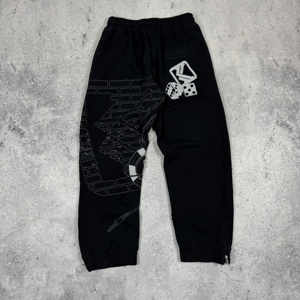 Karl Kani Crazy Vintage Karl Kani Y2K Embroidered Big Logo Sweatpants Size US 32 / EU 48 - 4 Thumbnail