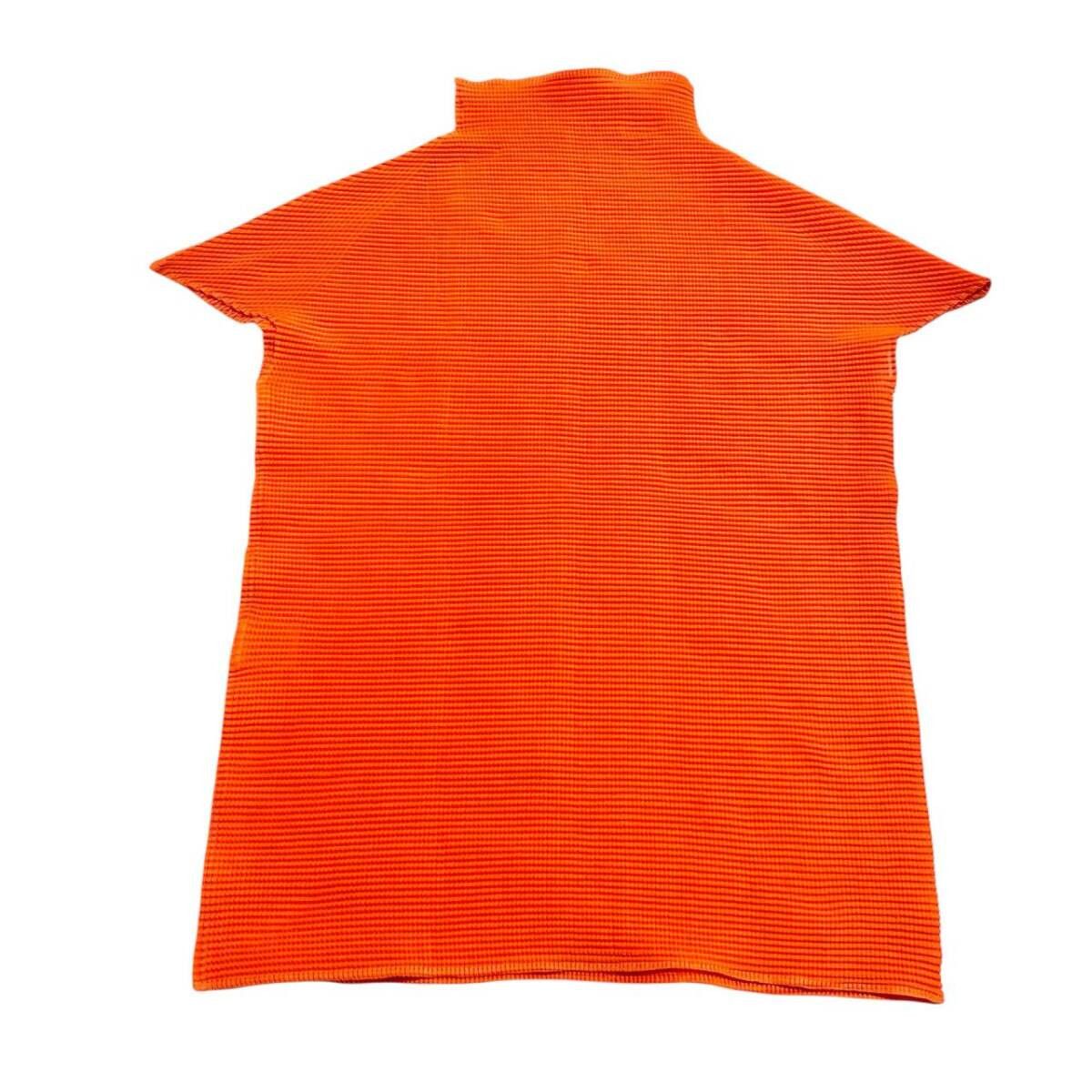 Pleats Please Issey Miyake Issey Miyake Pleats T Orange Top Size M / US 6-8 / IT 42-44 - 2 Thumbnail