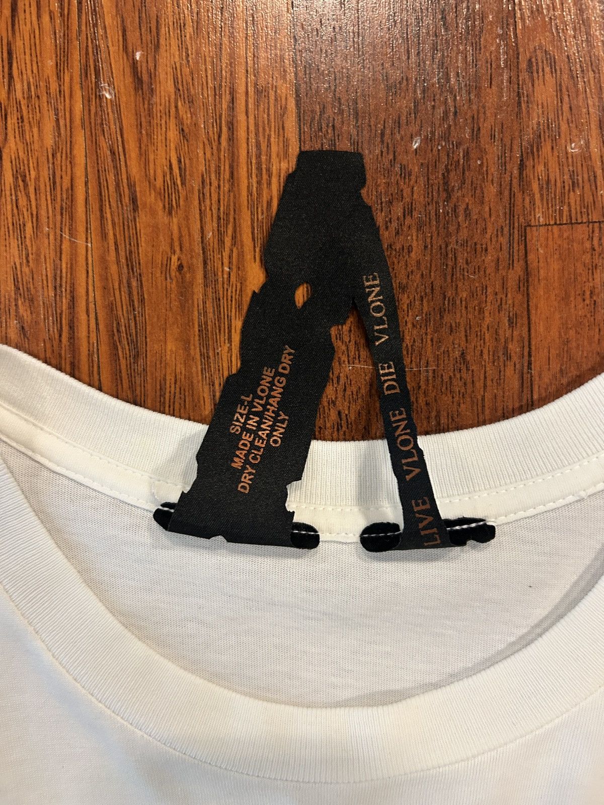 Vlone VLONE Stay Away From FRIENDS | Large Size US L / EU 52-54 / 3 - 5 Thumbnail