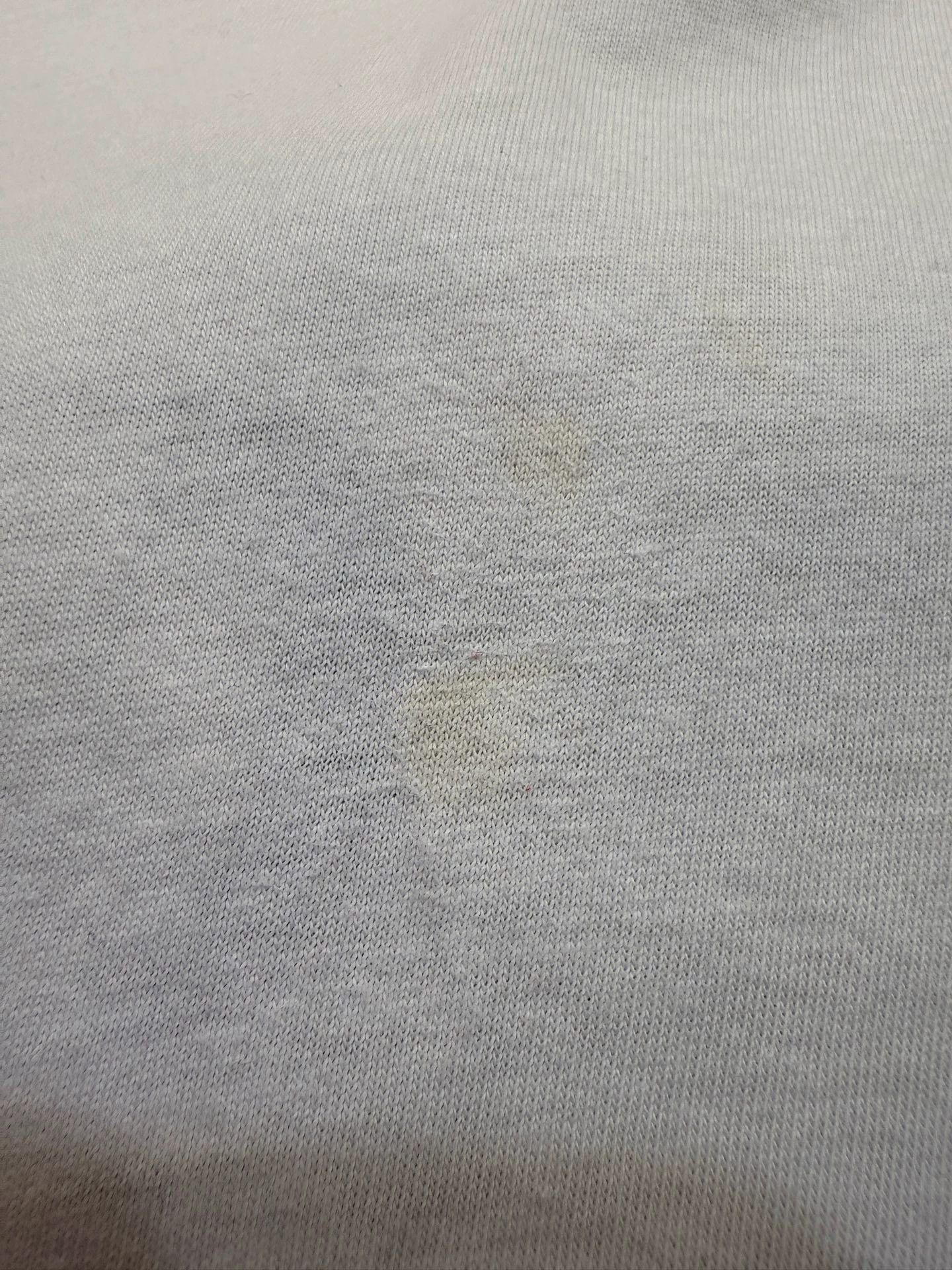Gucci Gucci White Bear T-shirt Size S Back Stain Pre-owned Size S / US 4 / IT 40 - 6 Thumbnail