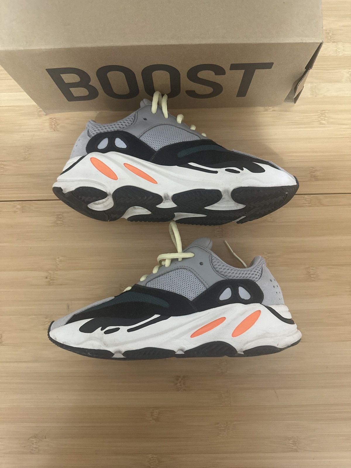 Adidas Yeezy boost 700 Adidas 6.5 U.S. Size US 6.5 / EU 39-40 - 2 Thumbnail