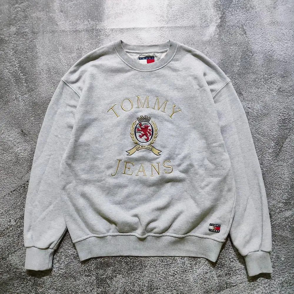 Tommy Hilfiger × Vintage Vintage Y2k Tommy Hilfiger Big Logo Sweatshirt Size US M / EU 48-50 / 2 - 1 Thumbnail