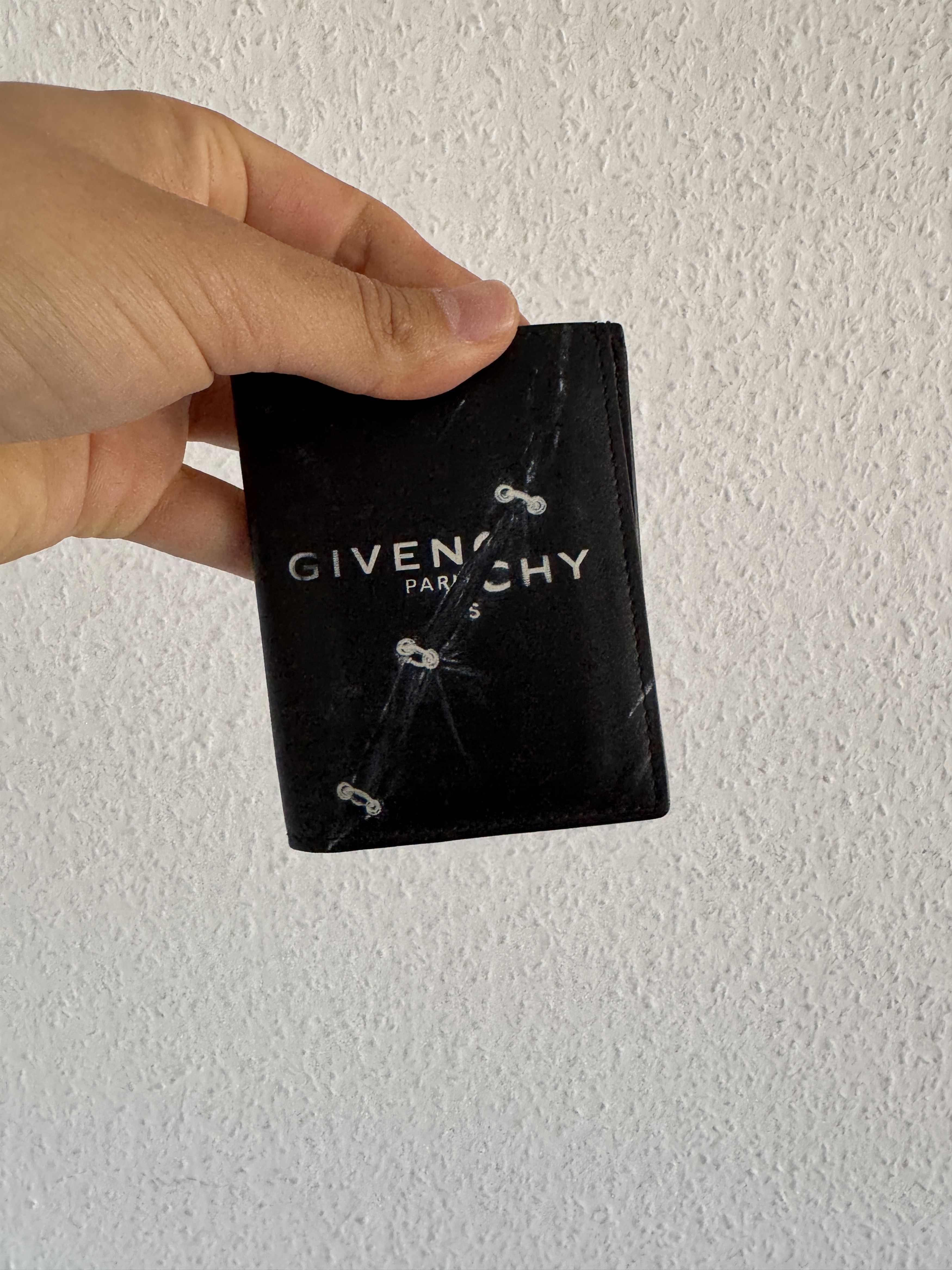 Givenchy Trompe L'oeil Barbed wire logo print leather card holder Size ONE SIZE - 7 Thumbnail
