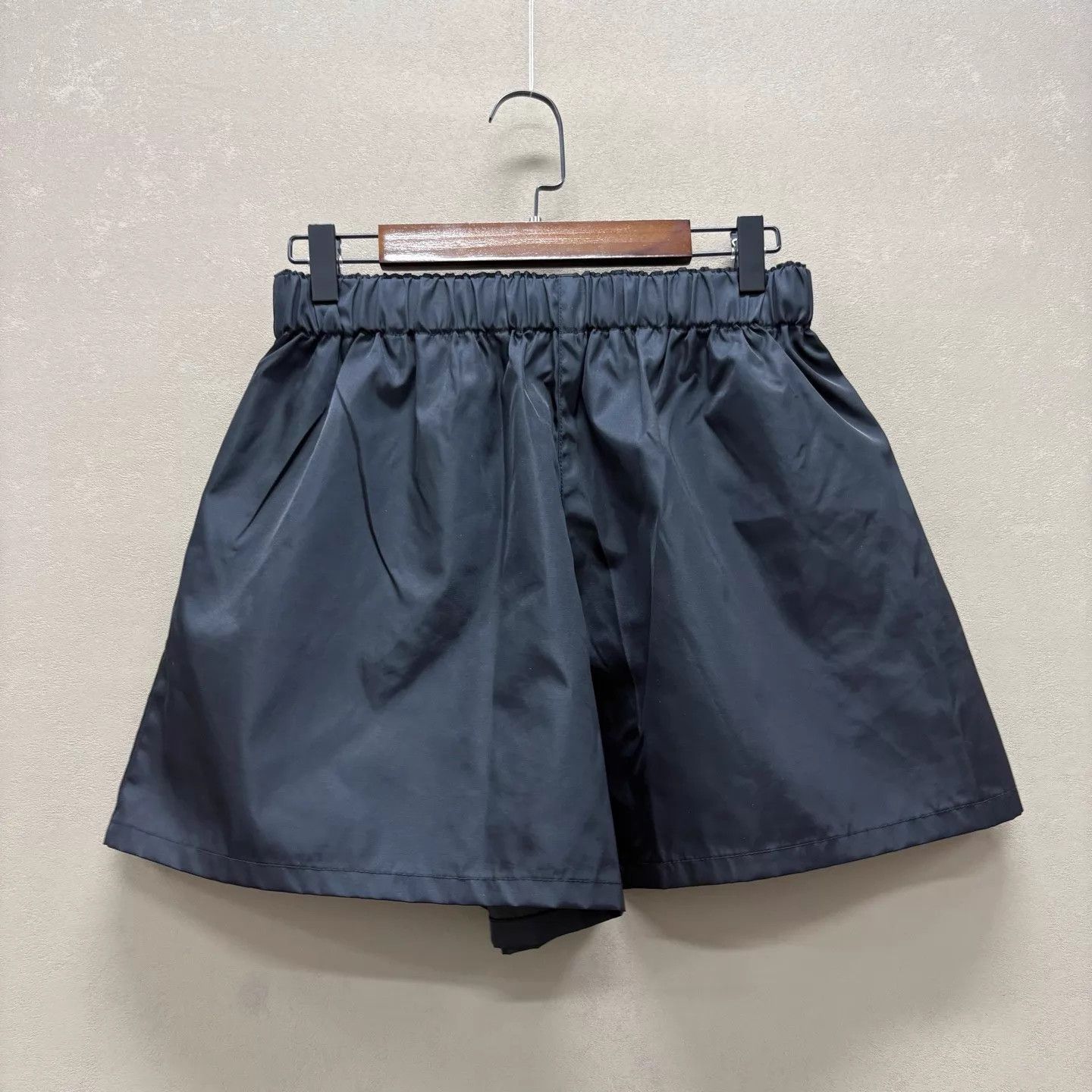 Prada Prada Parachute Black Elastic-Waist Shorts 42 NWOT Size 28" / US 6 / IT 42 - 2 Thumbnail