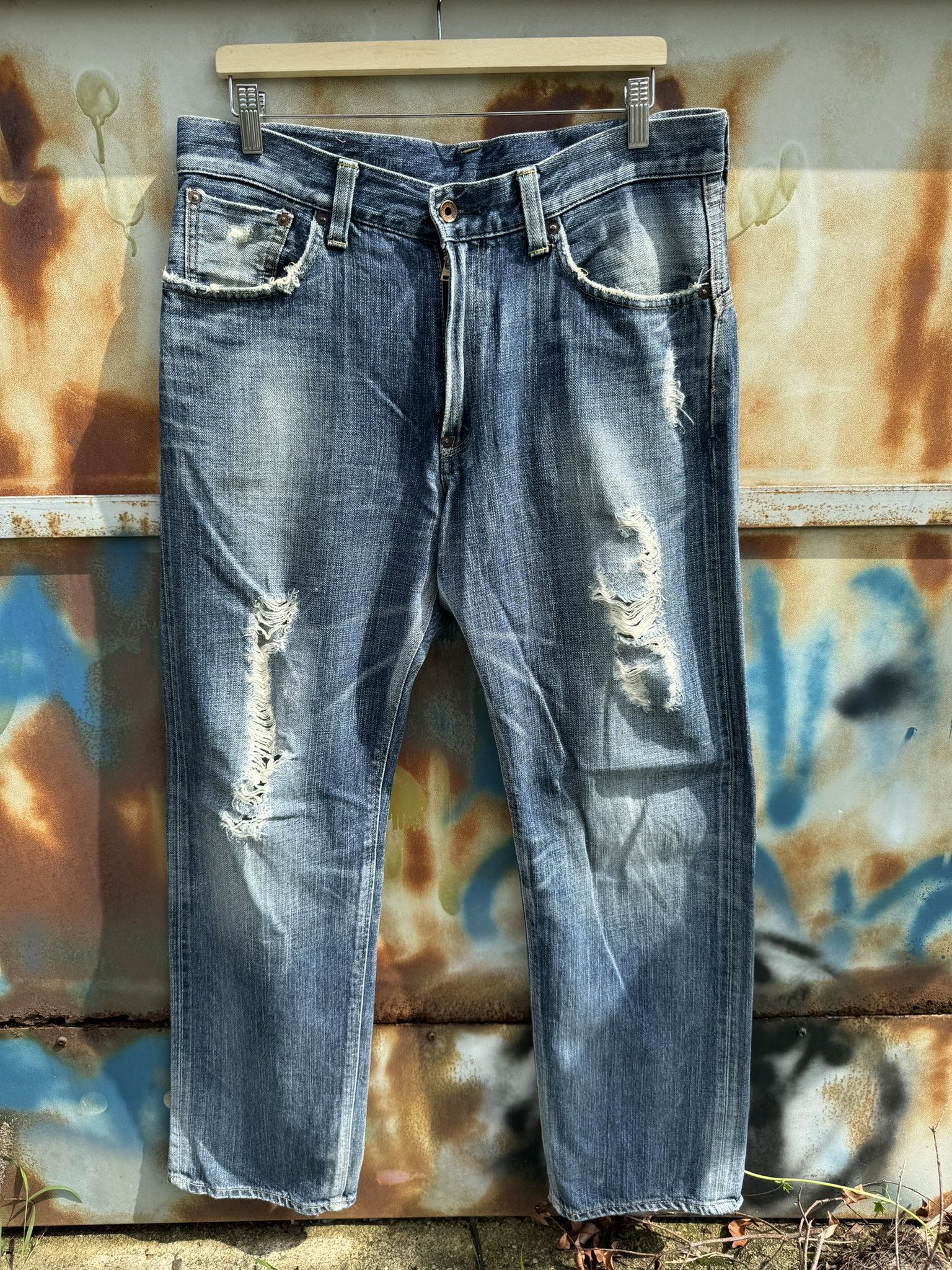 image of Distressed Denim x Edwin Vintage Edwin 505 Zipper Selvadge Redline Jeans Sun Faded in Indigo Blue (