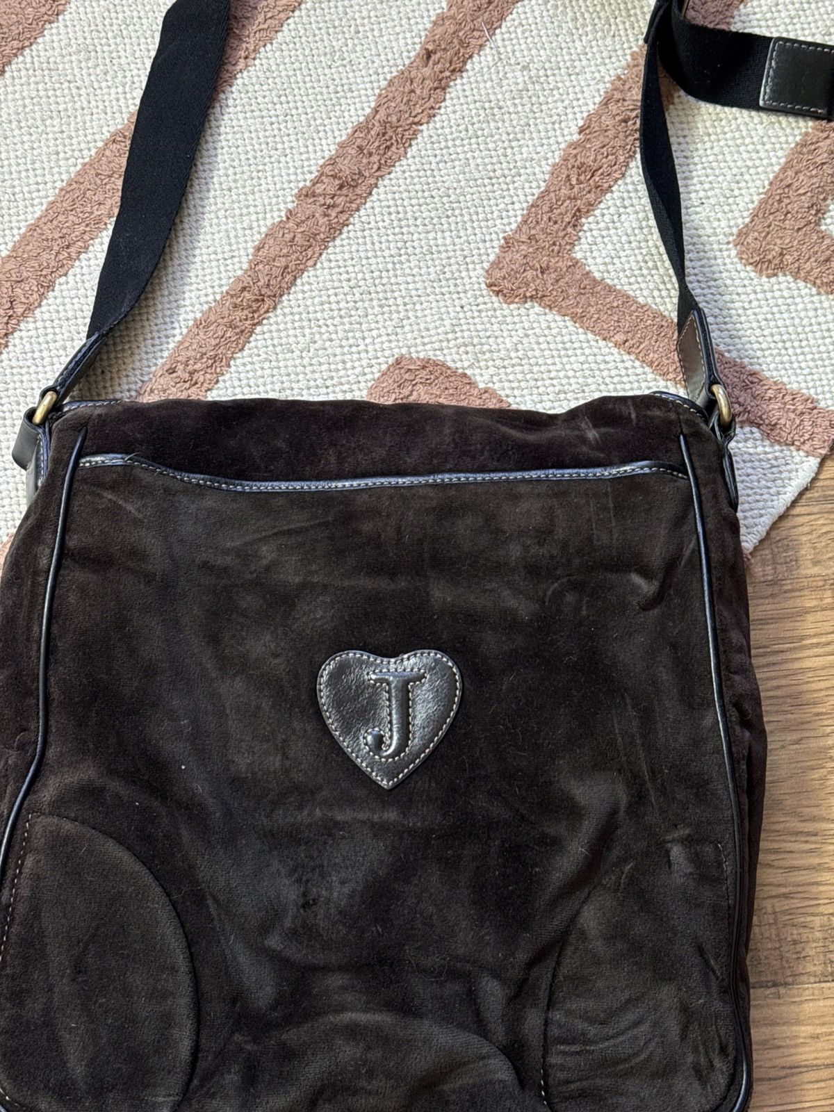 Juicy Couture × Vintage VINTAGE JUICY COUTURE 2000s LAPTOP CROSSBODY BAG Size ONE SIZE - 9 Thumbnail