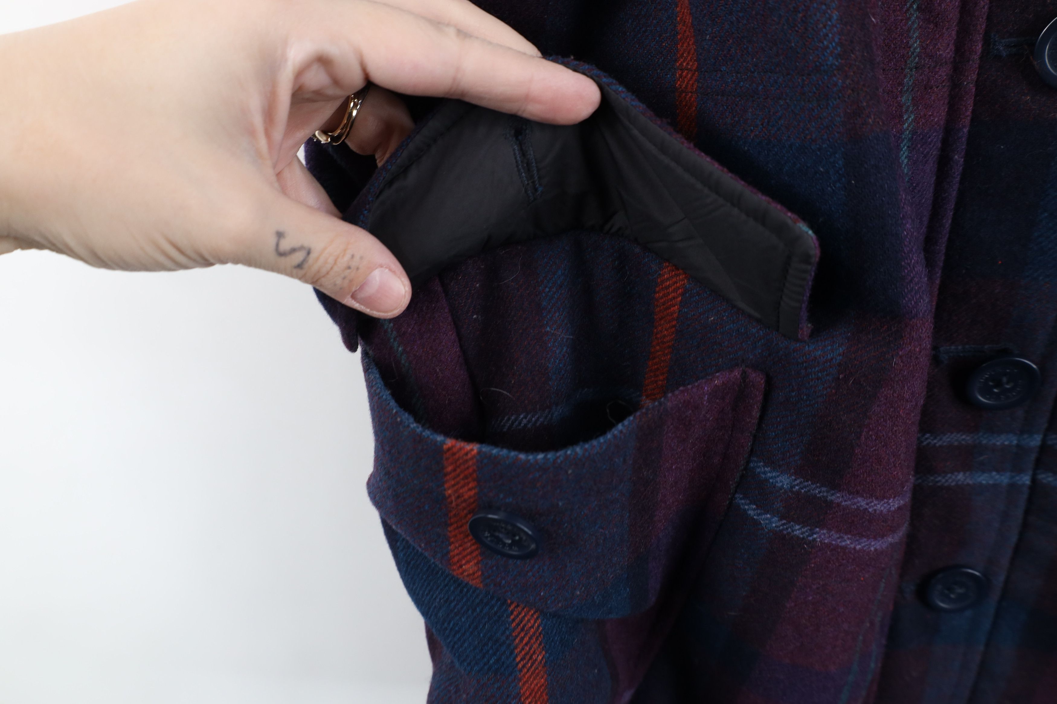 Woolrich Woolen Mills Vintage Woolrich Faded Wool Puffer Vest Jacket Rainbow Plaid Size M / US 6-8 / IT 42-44 - 6 Thumbnail