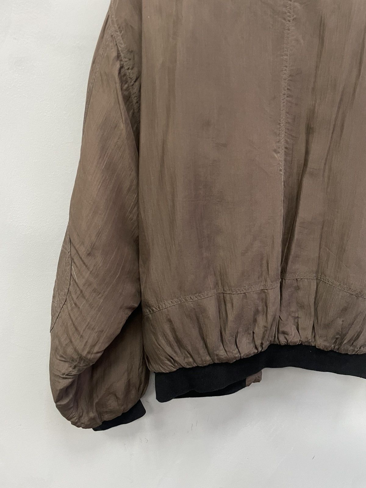 Japanese Brand VINTAGE BOXY MA 1 BOMBER SILK BROWN JAPANESE AVANT-GARDE Size US L / EU 52-54 / 3 - 9 Thumbnail