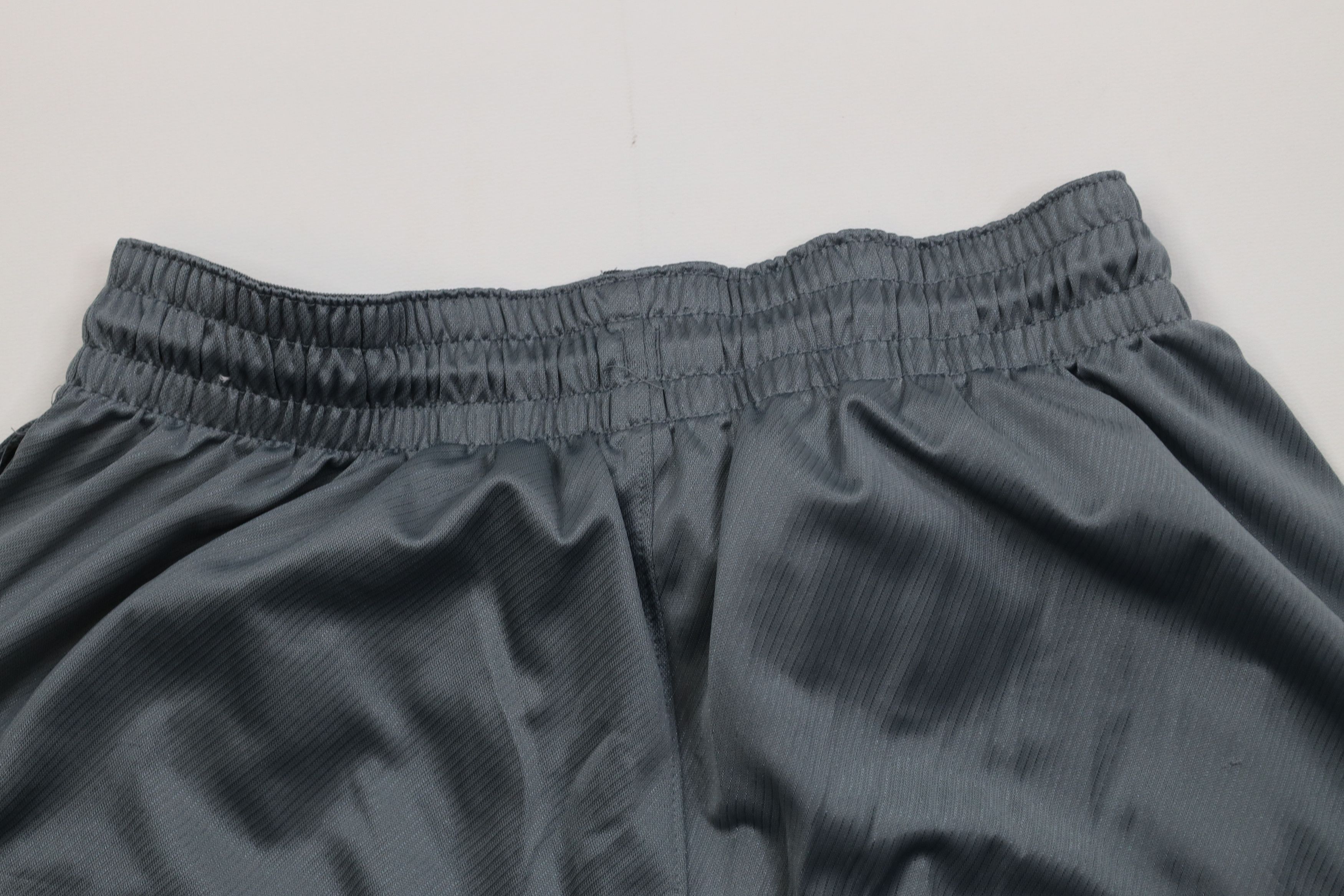 Nike Vintage Y2K Nike Fly Travis Scott Mini Swoosh Shorts Silver Size 26" / US 2 / IT 38 - 11 Thumbnail