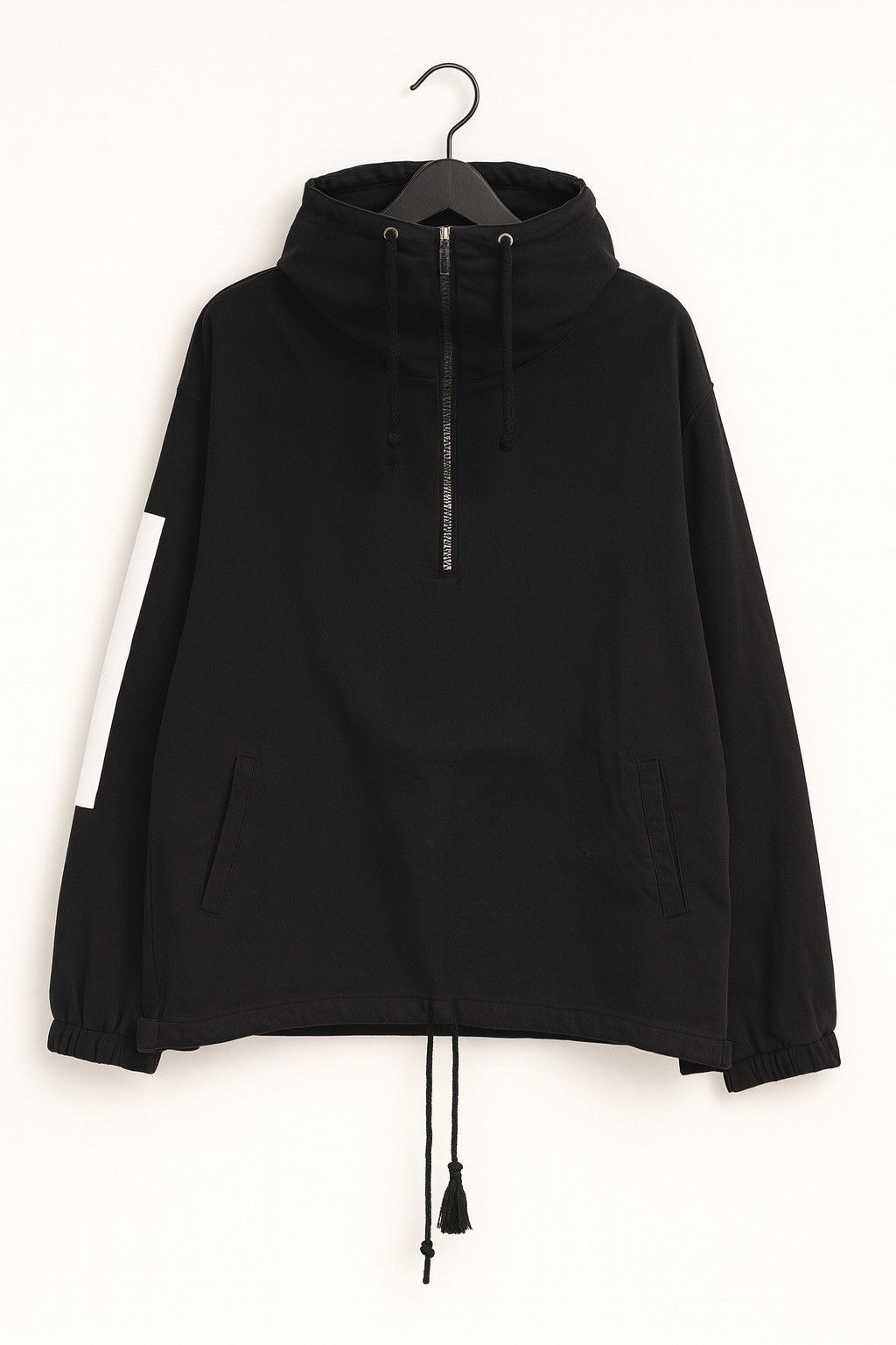 CRYX Graphic Hooded Jacket Black White Streetwear Urbanstyle