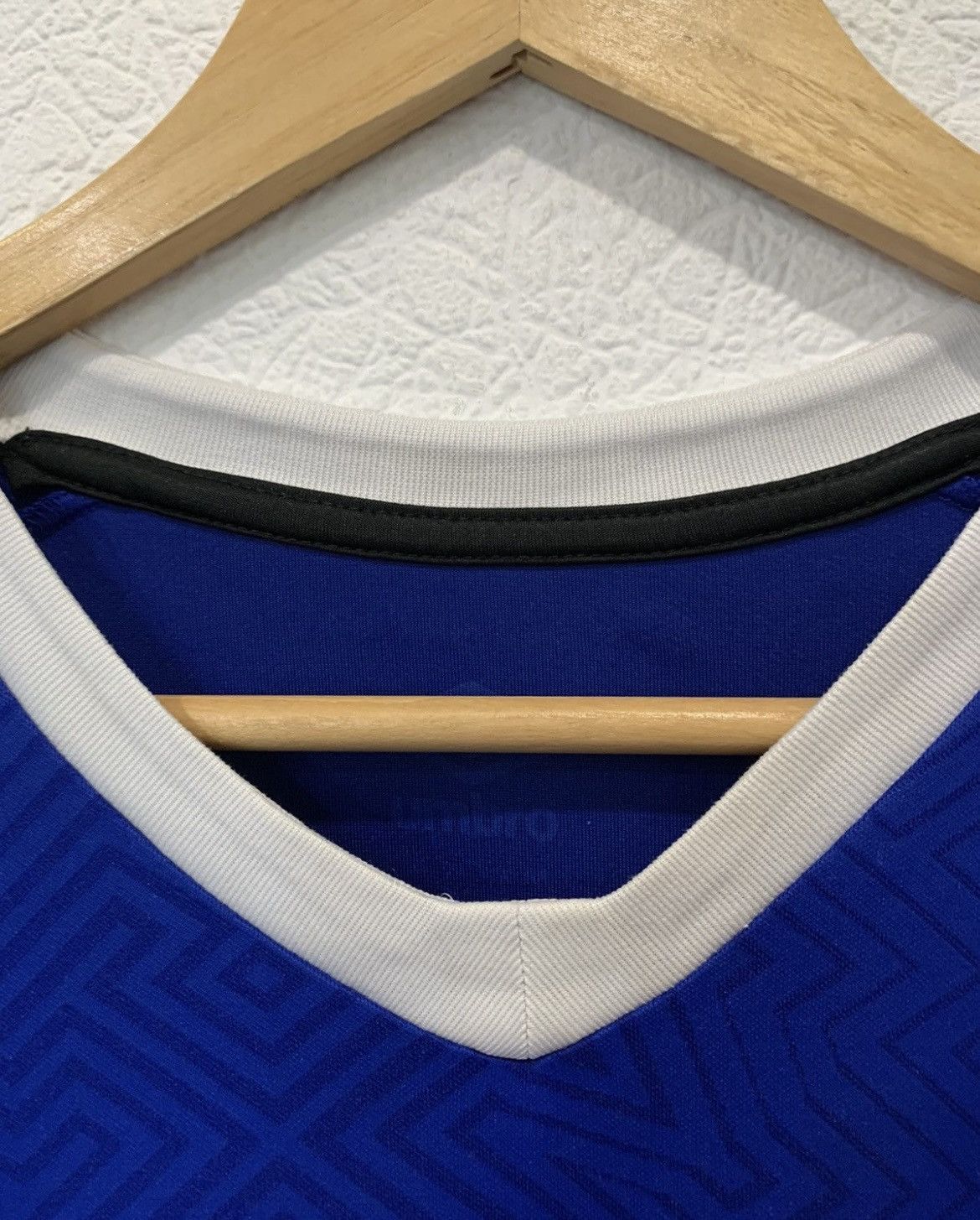 Umbro Soccer jersey Schalke 2018/2019 gazprom Umbro Size US XXL / EU 58 / 5 - 7 Thumbnail