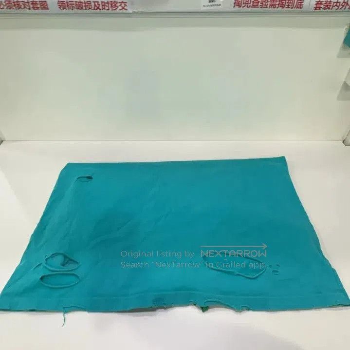 Balenciaga Balenciaga Distressed Logo Short Sleeve T. Size US XS / EU 42 / 0 - 9 Thumbnail