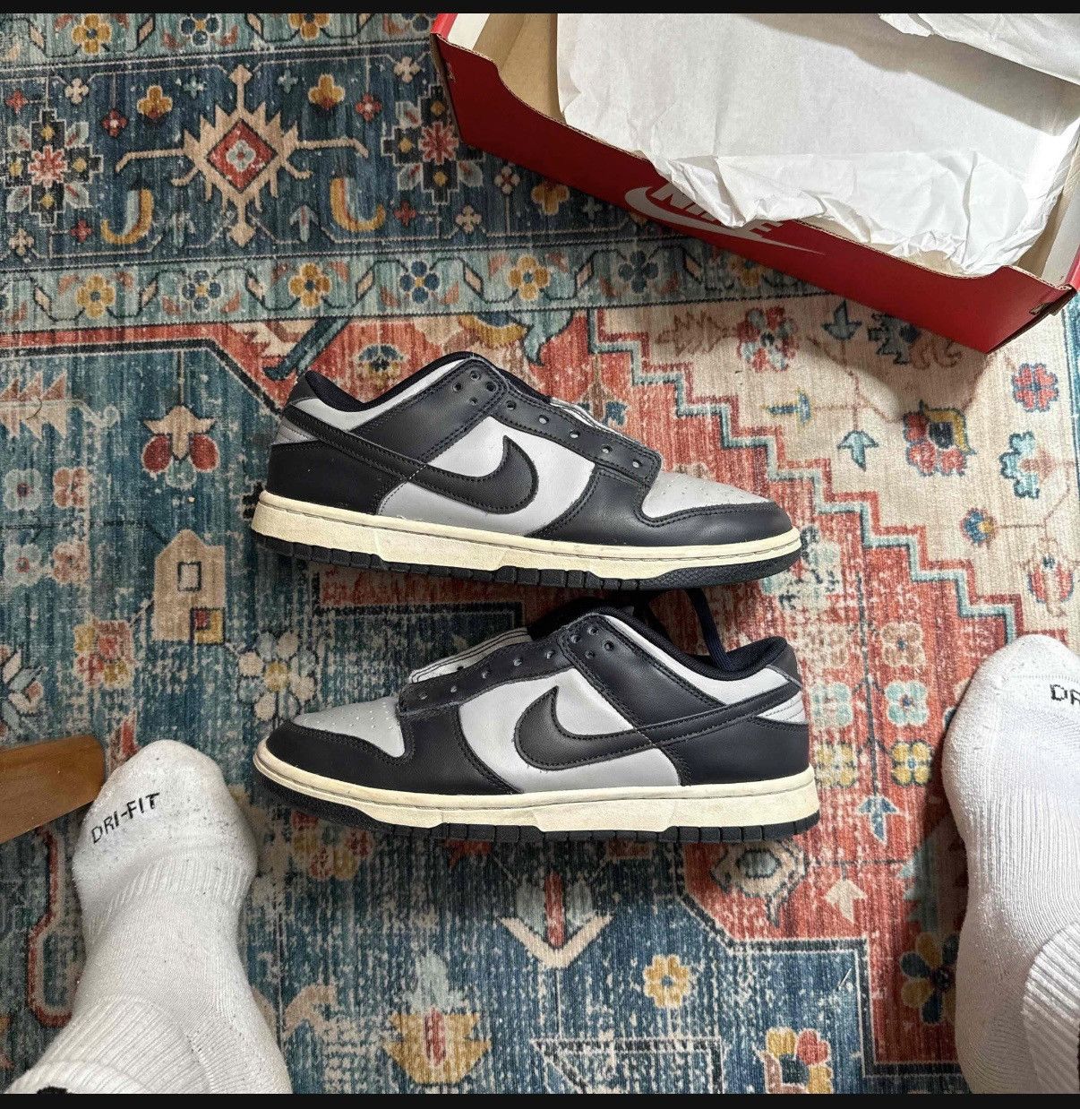 Nike Nike Dunk Georgetown 8.5 Size US 8.5 / EU 41-42 - 2 Thumbnail