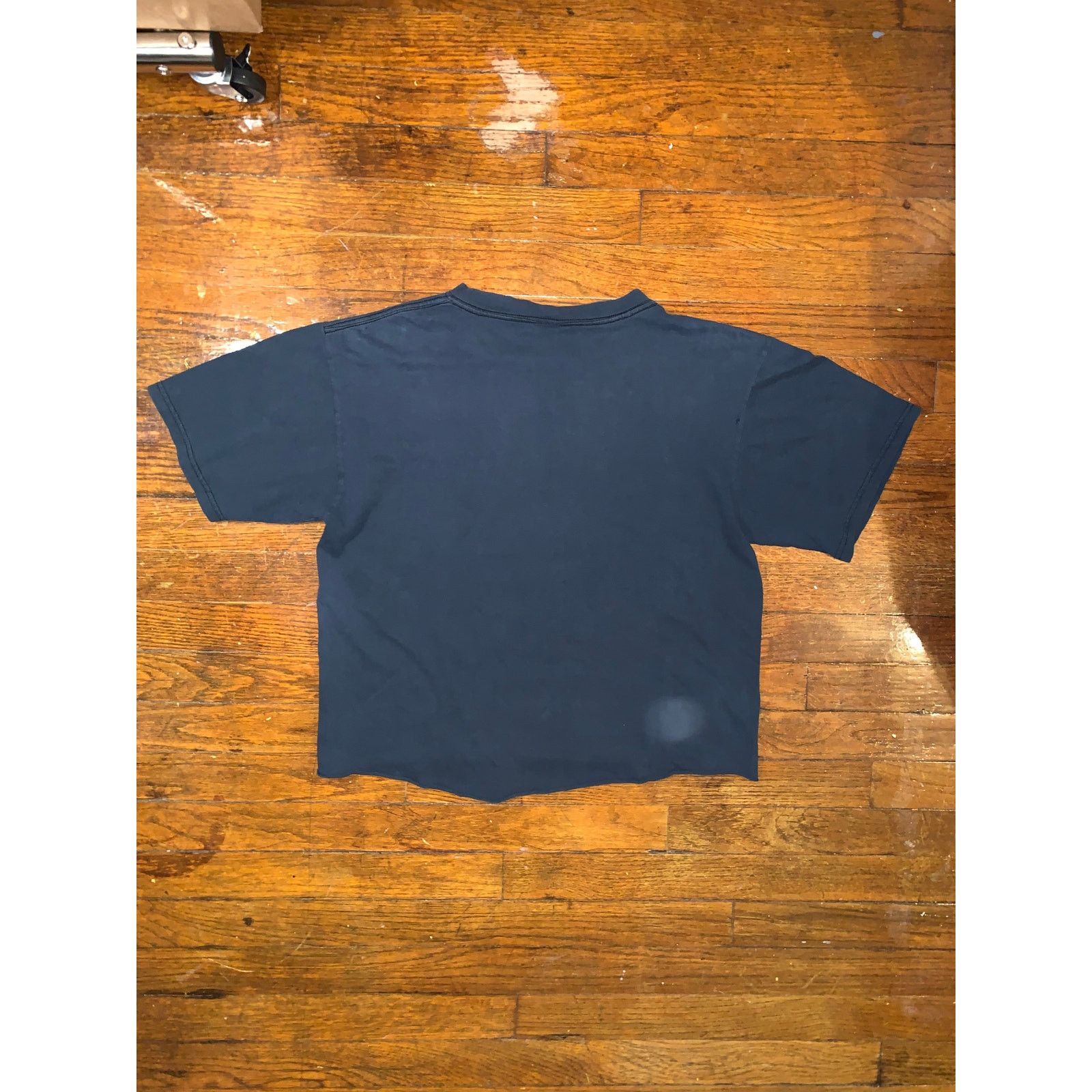 Anvil Pink Floyd Dark Side of the Moon CROPPED T-Shirt Mens Medium Size US M / EU 48-50 / 2 - 5 Thumbnail