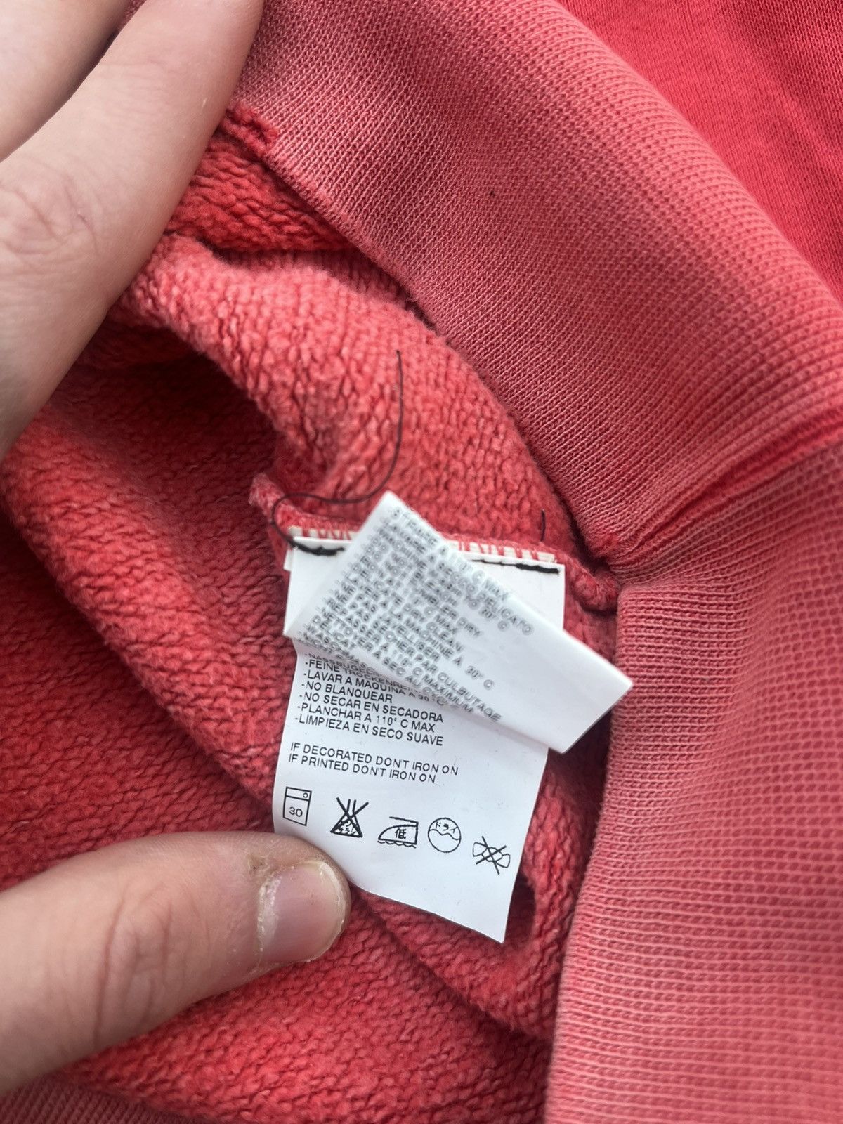 Dsquared2 Vintage Dsquared Red Sunfaded / Distressed Sweatshirt Size US M / EU 48-50 / 2 - 12 Thumbnail