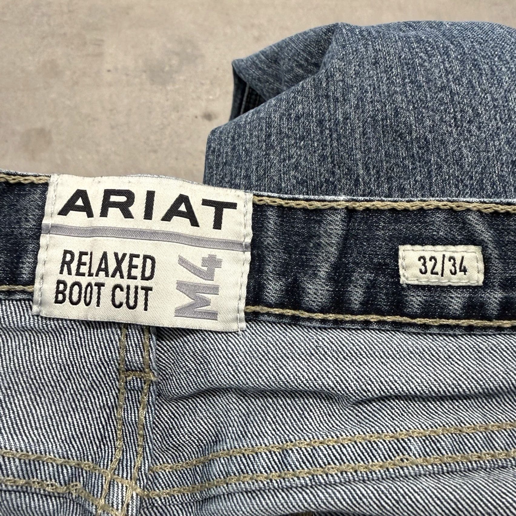 Ariat ARIAT Jeans 32X34 Mens Relaxed Boot Cut Blue Denim M4 Size US 32 / EU 48 - 5 Thumbnail
