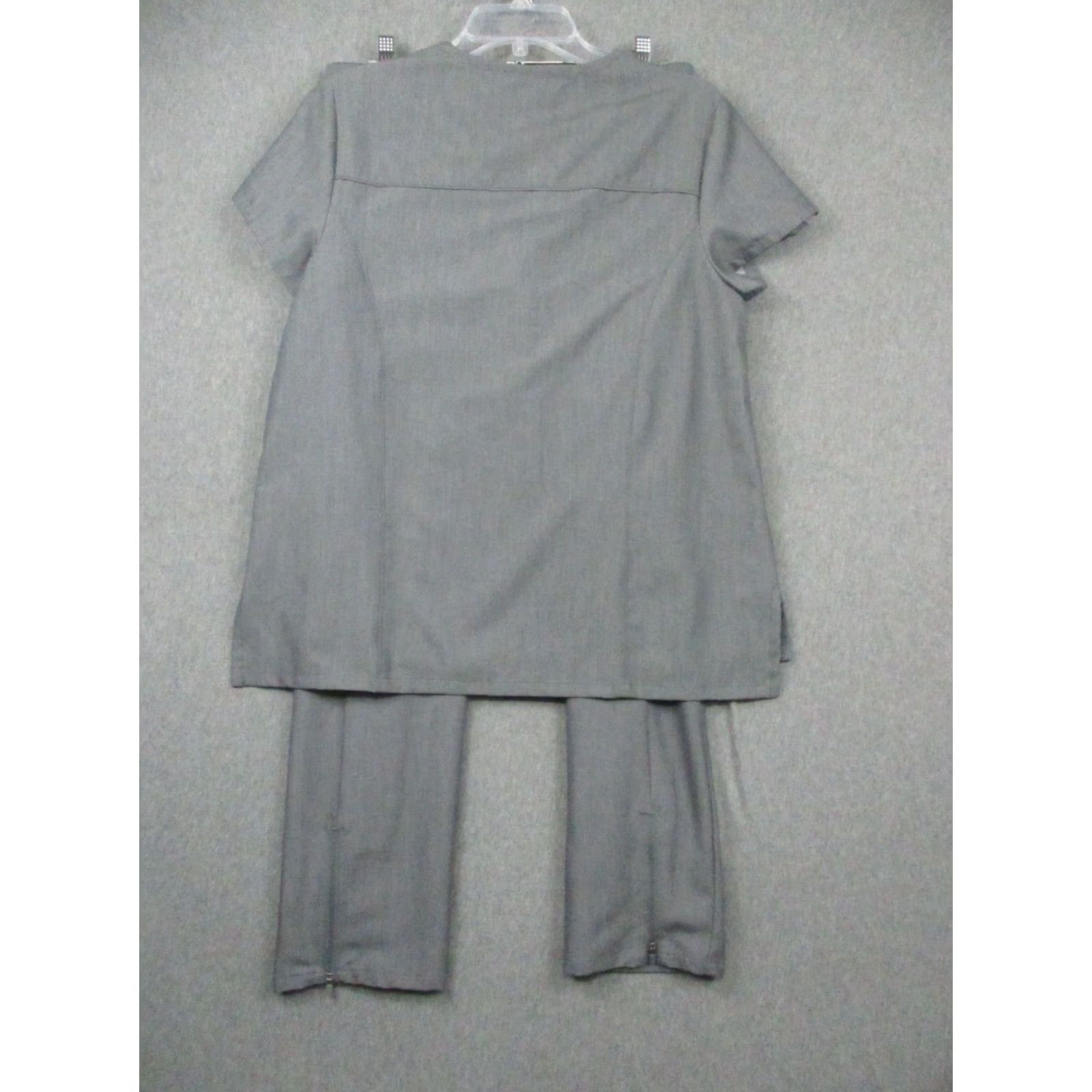 Vintage Figs Technical Collection Set Medium Gray Cargo Top Bottoms 2 Piece Unisex M Gray 2 Piece Set Size US M / EU 48-50 / 2 - 7 Thumbnail