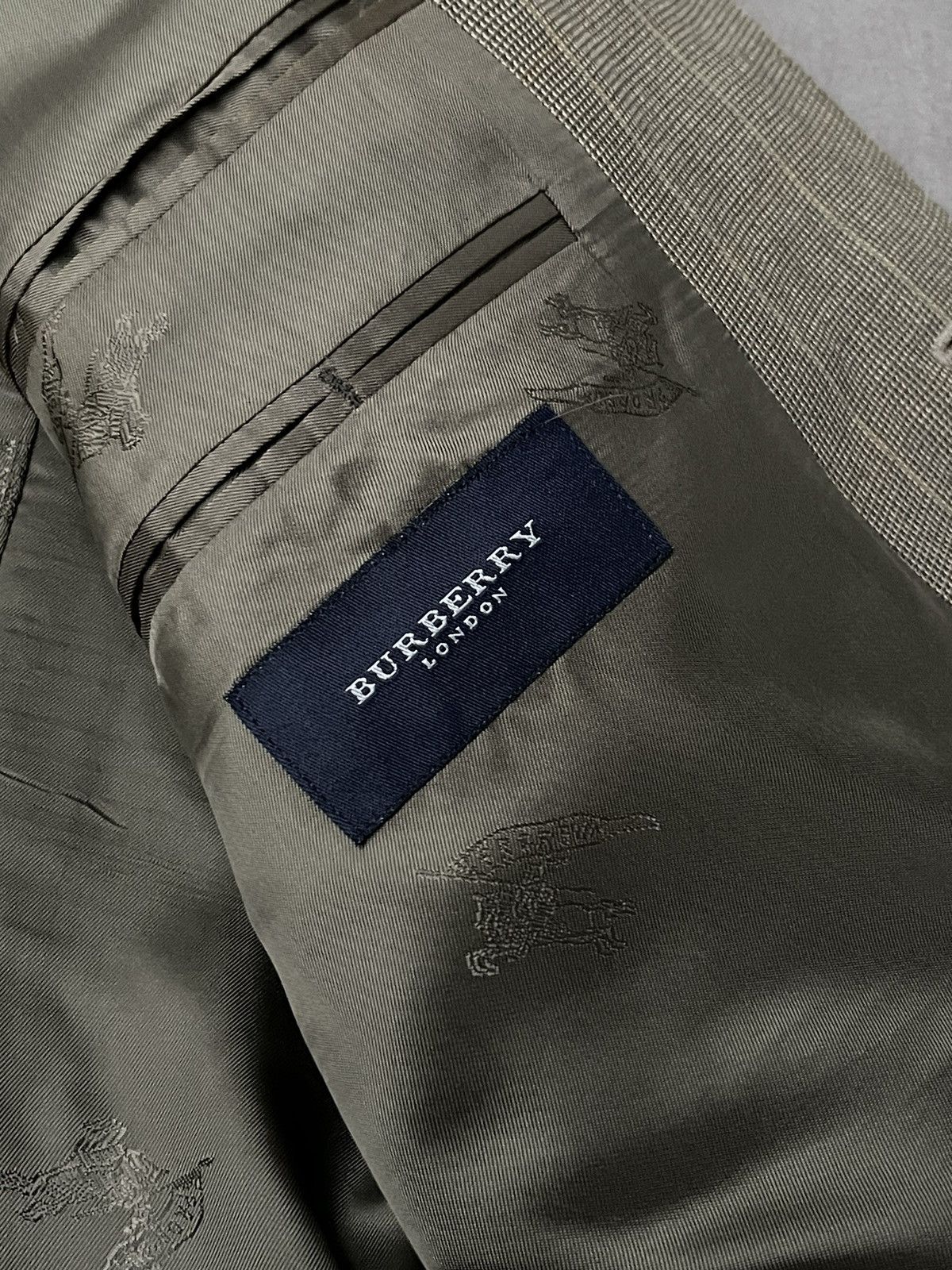 Burberry Vintage Burberry Striped Grey Brown Wool Blazer Size US M / EU 48-50 / 2 - 12 Thumbnail