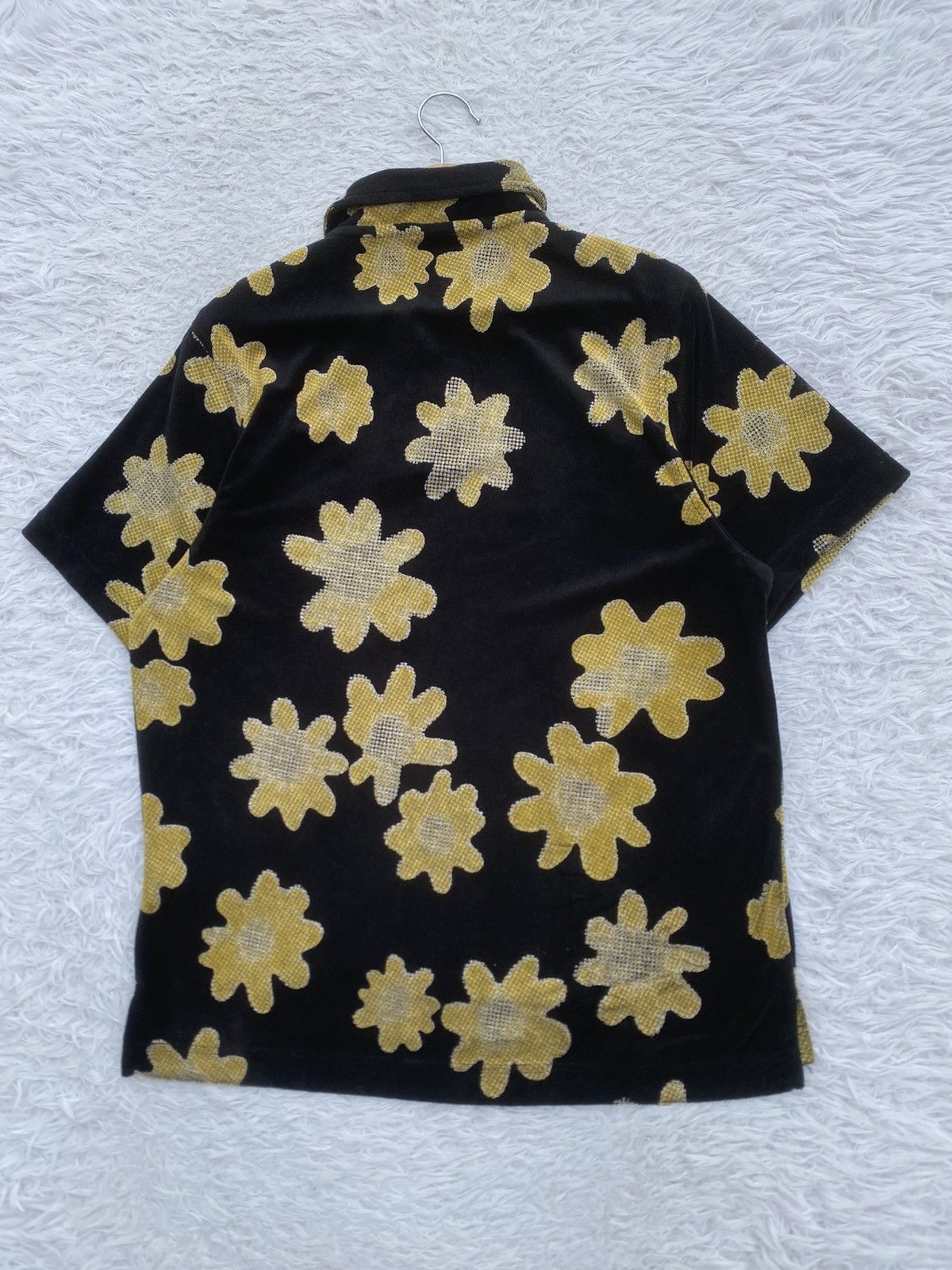 Nike Rare Nike Sportswear Men's Black Allover Flower Polo Shirt Size US M / EU 48-50 / 2 - 16 Thumbnail