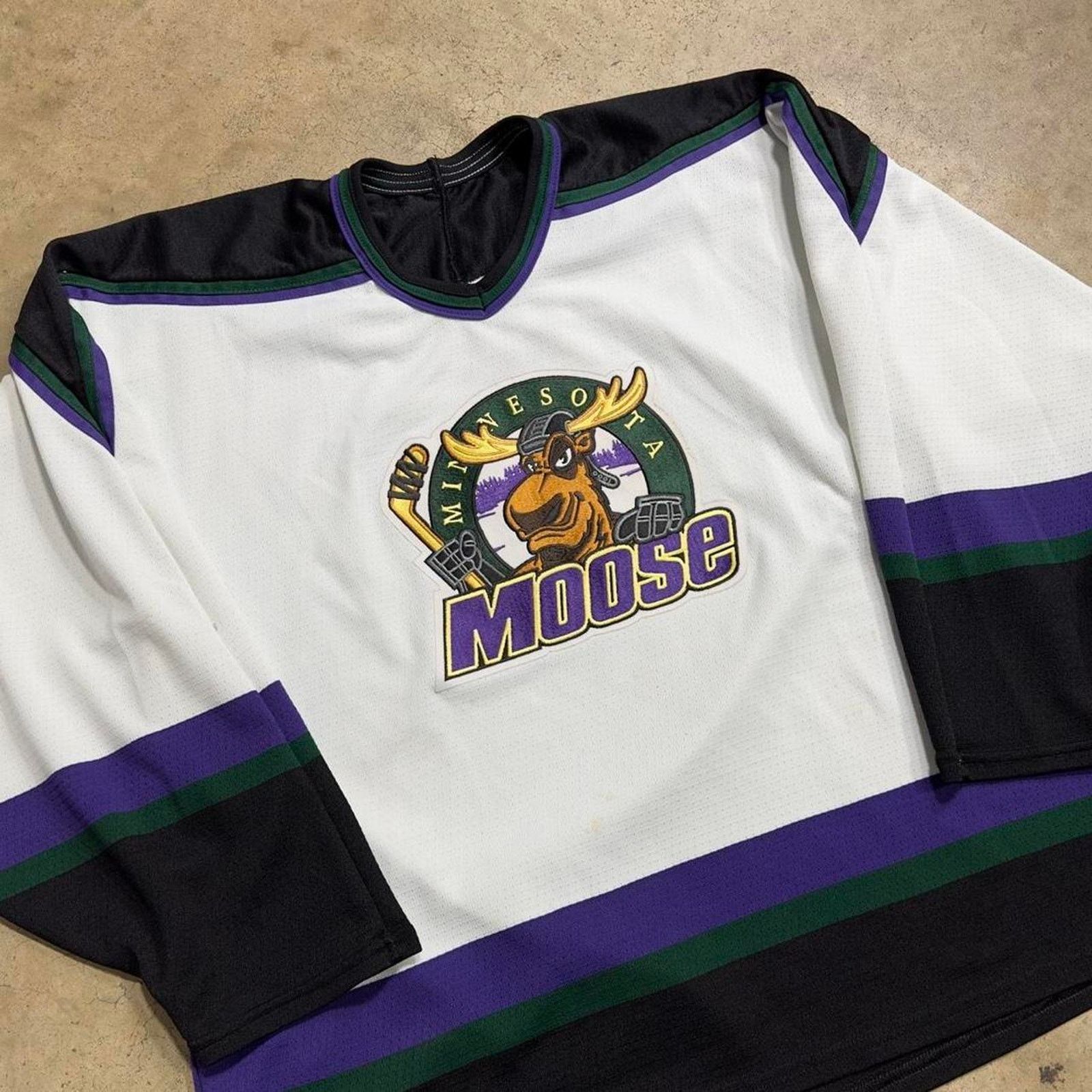 NHL × Vintage Vintage 1994 NHL Minnesota Moose Boxy Bauer Hockey Jersey Size US L / EU 52-54 / 3 - 4 Thumbnail