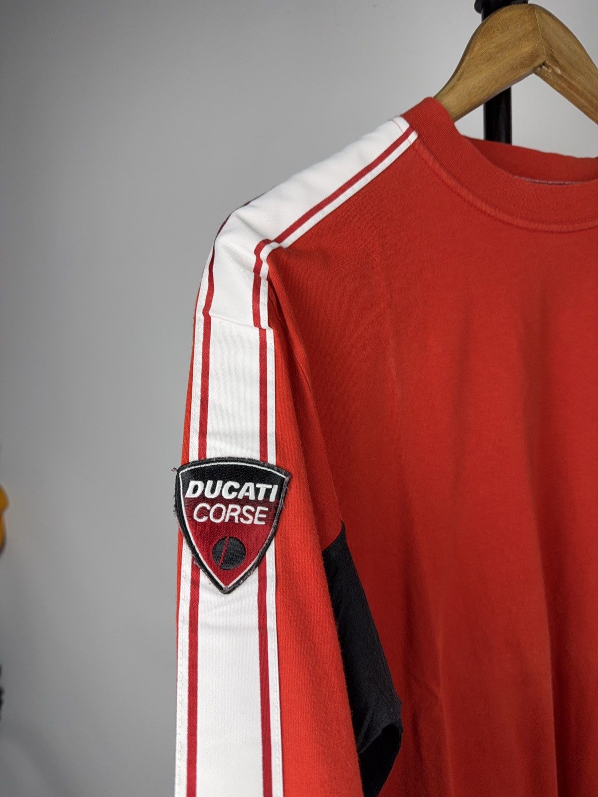 Ducati 00s Italy Racing Ducati Corse Red Longsleeve Racing Tee Y2K Size US M / EU 48-50 / 2 - 10 Thumbnail