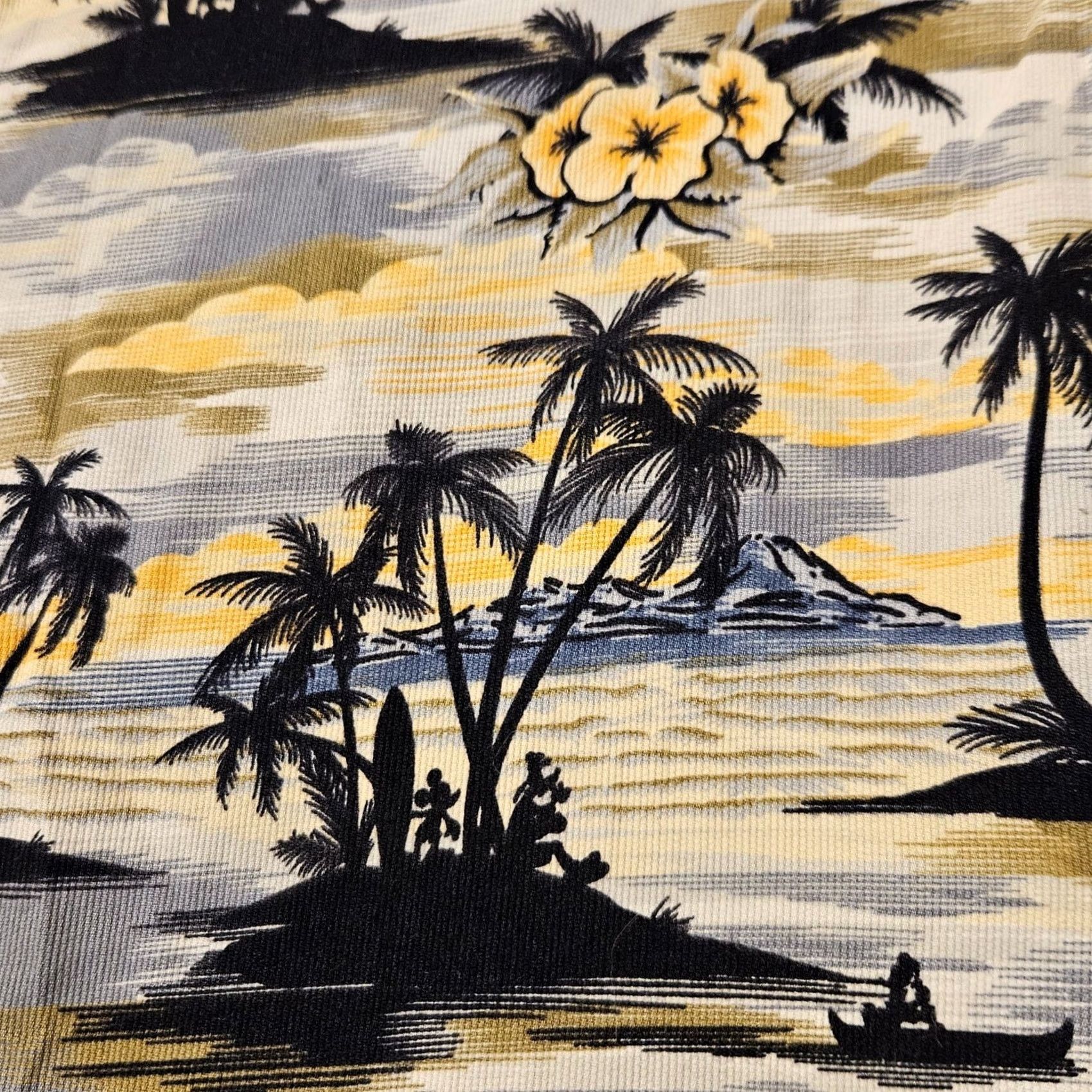 Disney Walt Disney World Surf Hawaiian Button Up Shirt Mens XL Mickey Missing 1 Size US XL / EU 56 / 4 - 4 Thumbnail