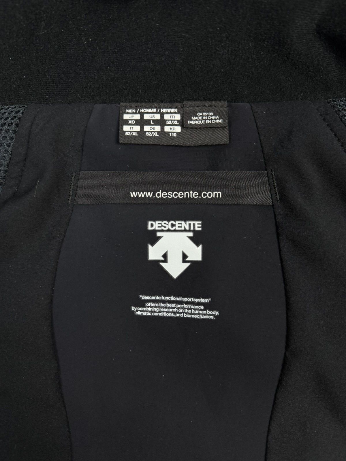Descente Descente Ski Jacket Waterproof 20K Alpine Outdoor Gorpcore Size US L / EU 52-54 / 3 - 16 Thumbnail