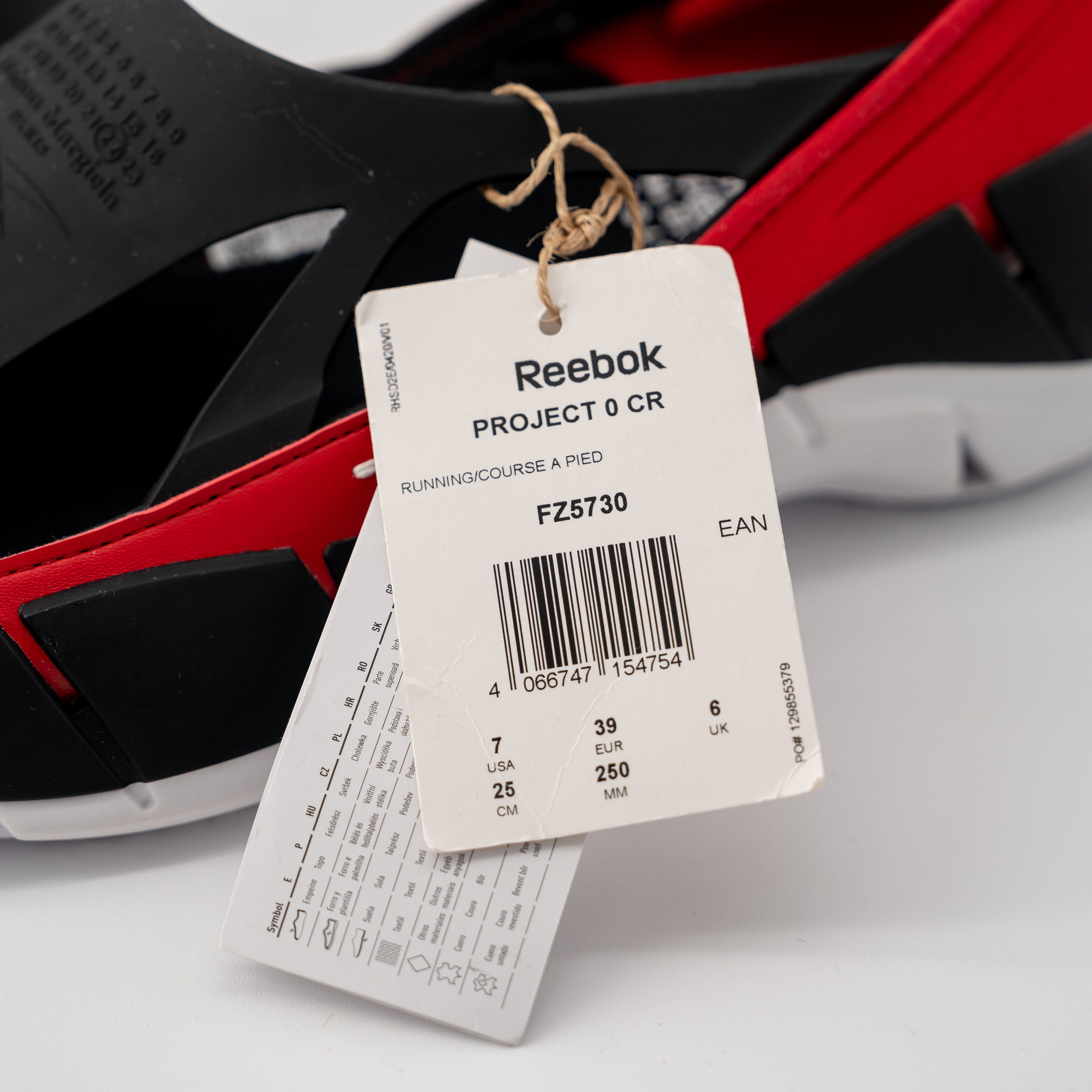 Maison Margiela × Reebok 7 Maison Margiela Reebok White Croafer Black Red Project 0 Size US 7 / EU 40 - 9 Thumbnail