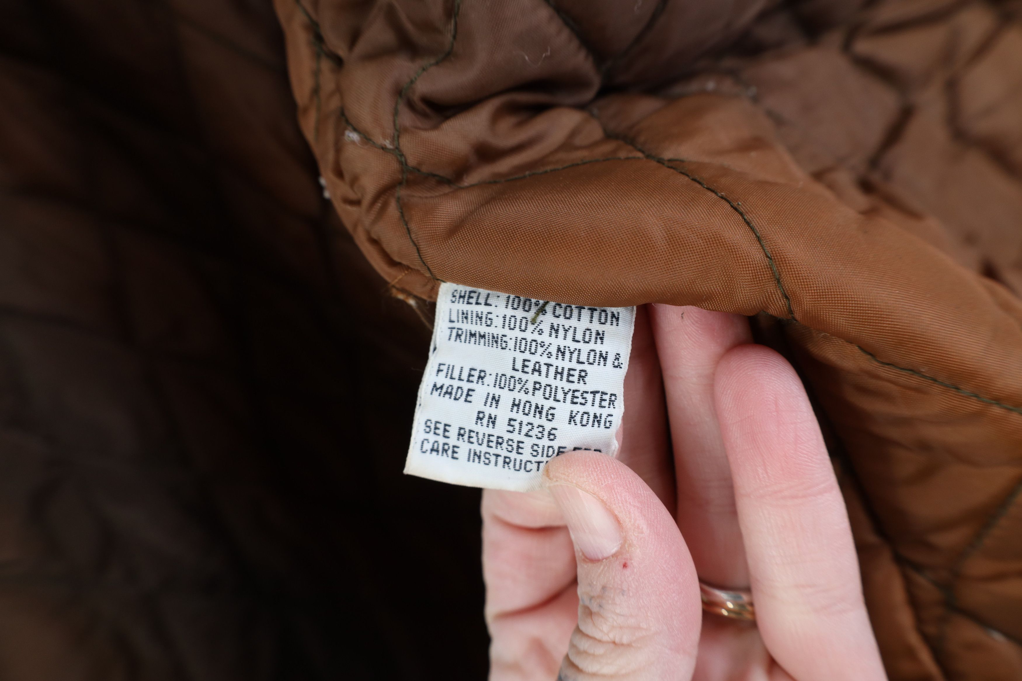 Vintage Vintage 90s Streetwear Quilted Suede Trim Winter Jacket Size US M / EU 48-50 / 2 - 14 Thumbnail