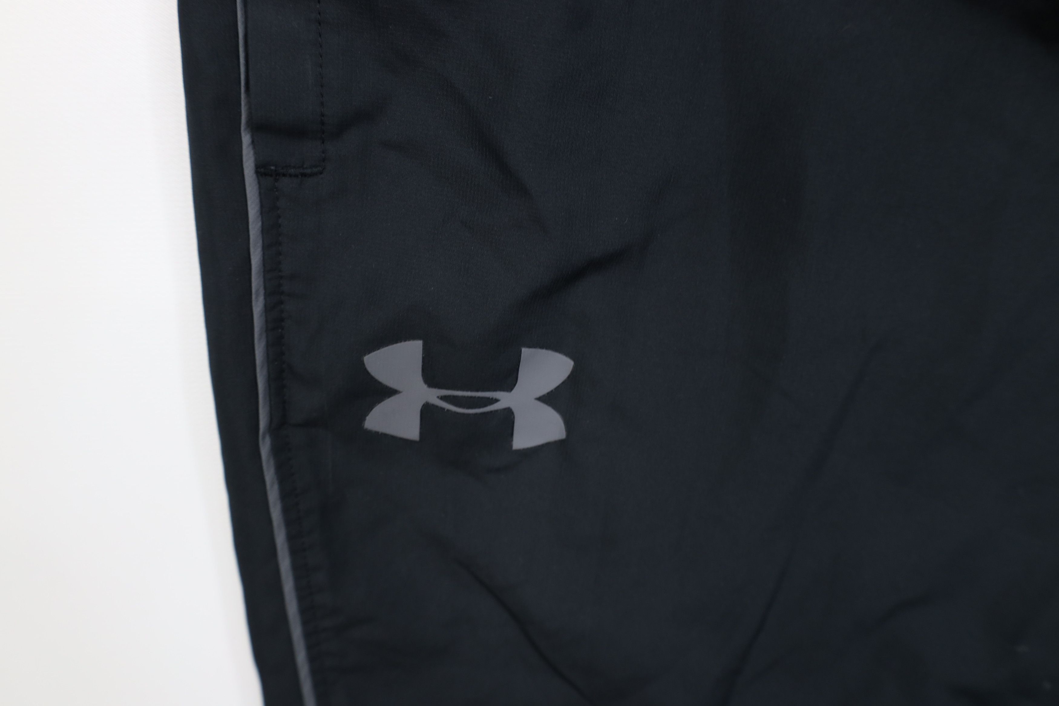 Under Armour Under Armour Fit Lined Wide Leg Reflective Windbreaker Pants Size US 40 / EU 56 - 9 Thumbnail