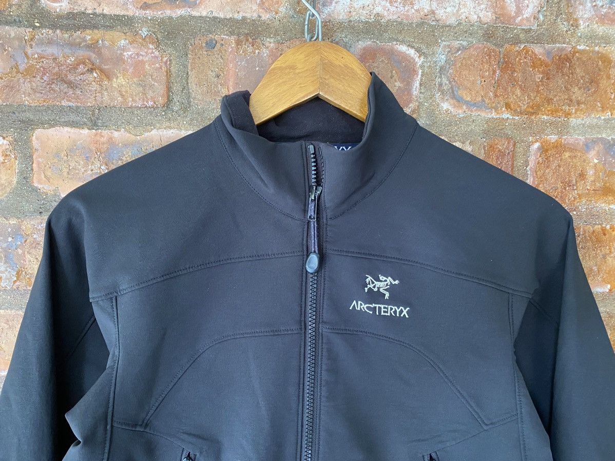 Arc'teryx Vintage Super black logo Jacket Size S / US 4 / IT 40 - 4 Thumbnail