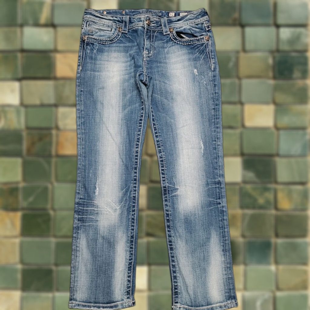Miss Me Miss Me Jeans Womens 31 Blue Denim Thick Stitch Cropped Cowboy Buckle JE5347C2 Jeans 5-Pocket Denim Blue Womens 90s USA Buckle Belt Loops Size 24" / US 00 / IT 34 - 1 Thumbnail