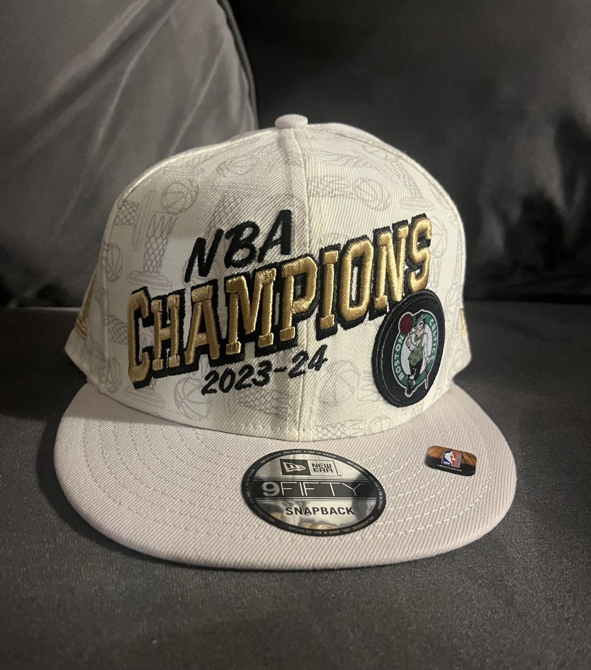 NBA × New Era Boston Celtics 2023-2024 NBA Champions New Era snapback hat Size ONE SIZE - 10 Thumbnail