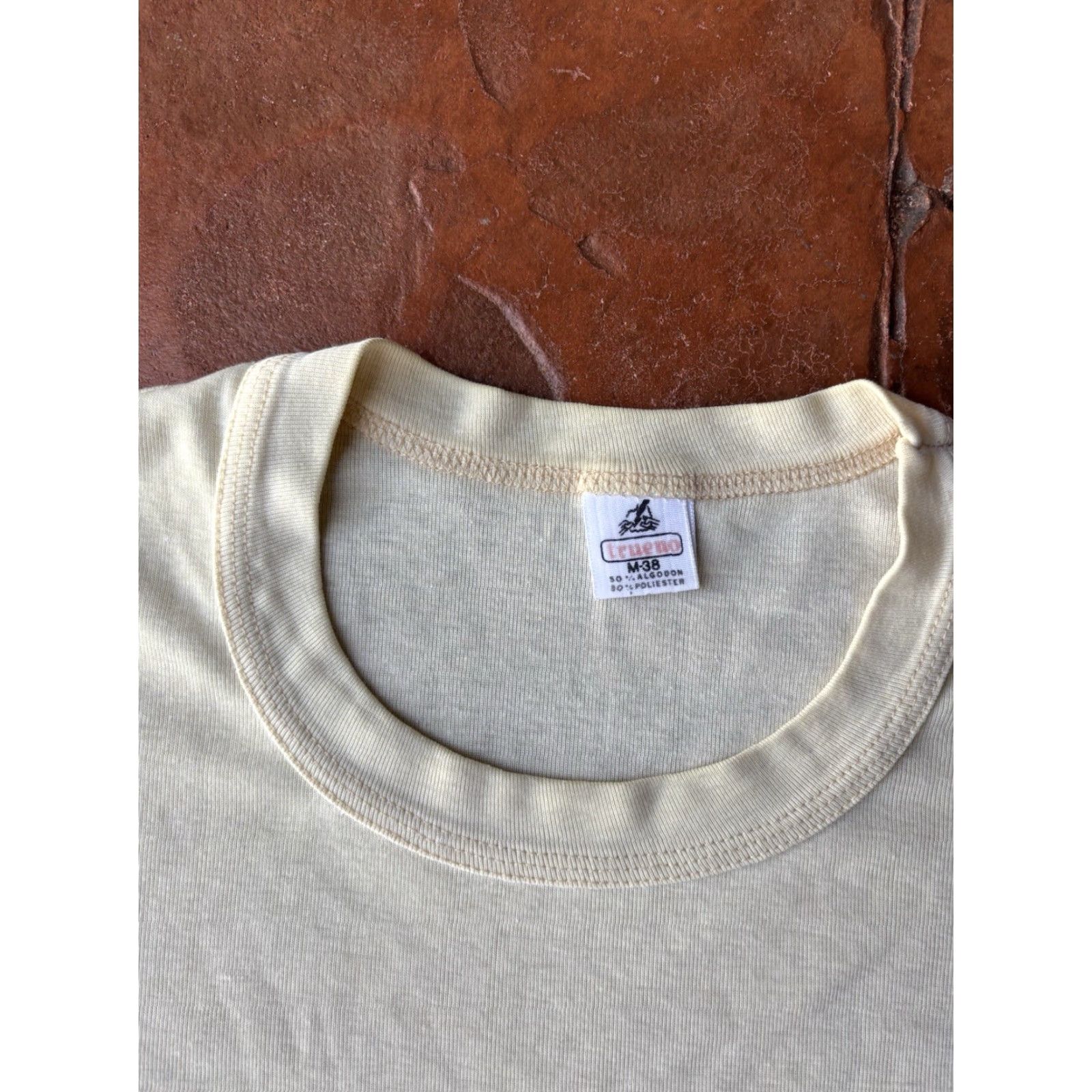 Vintage VINTAGE 80s Cactus Pancho’s Tequila Mexico T-Shirt Medium Short Sleeve Crew Neck Men’s Cotton Blend Knit Logo Graphic Print Cream Size US M / EU 48-50 / 2 - 2 Thumbnail