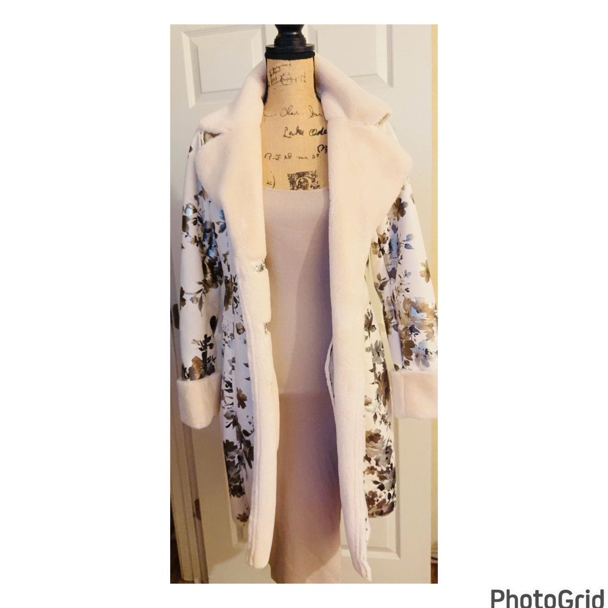Boston Proper Boston Proper Shearling Shimmer Floral Faux Suede Coat Size S / US 4 / IT 40 - 6 Thumbnail