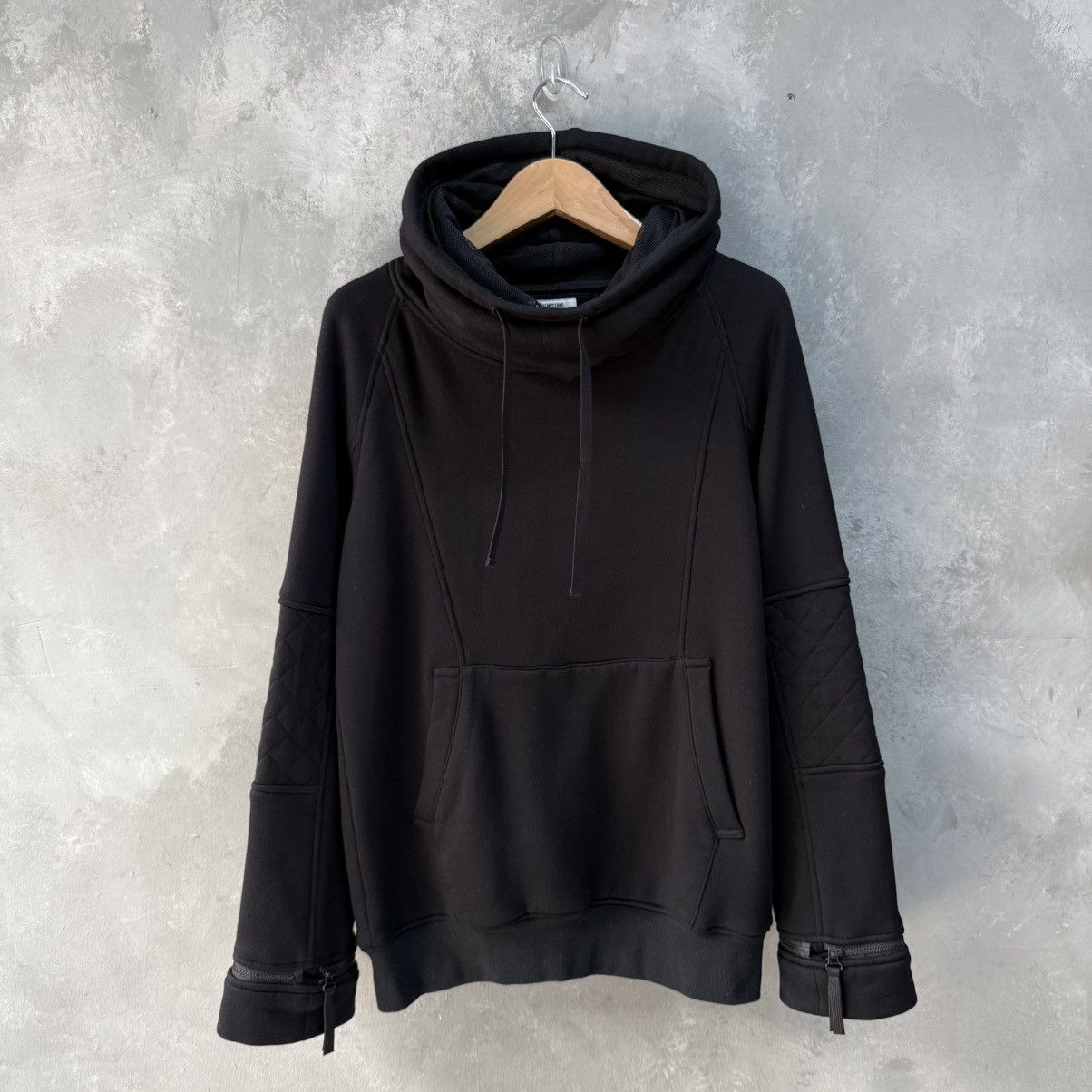 Helmut Lang Rare Helmut Lang Avant Garde Funnel Neck Zip Sleeve Hoodie Size US L / EU 52-54 / 3 - 1 Thumbnail