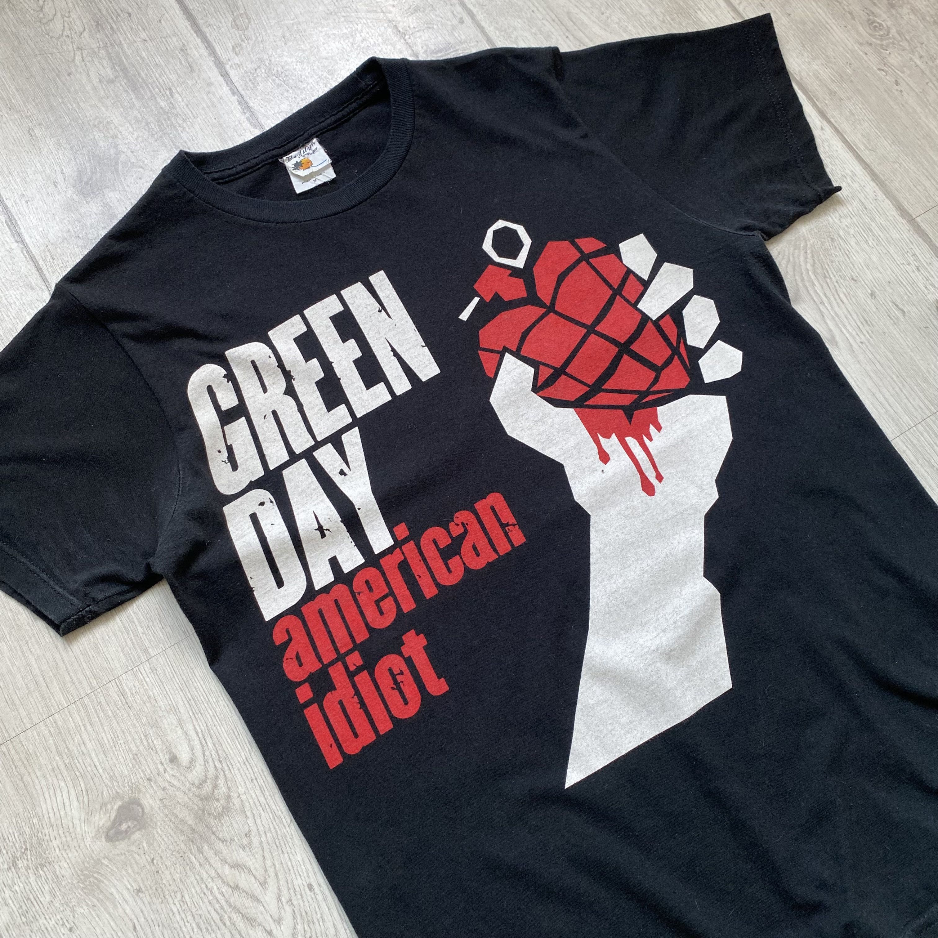 Band Tees 🫀 Green Day American Idiot logo tee Vintage style Rock Band Size US M / EU 48-50 / 2 - 5 Thumbnail