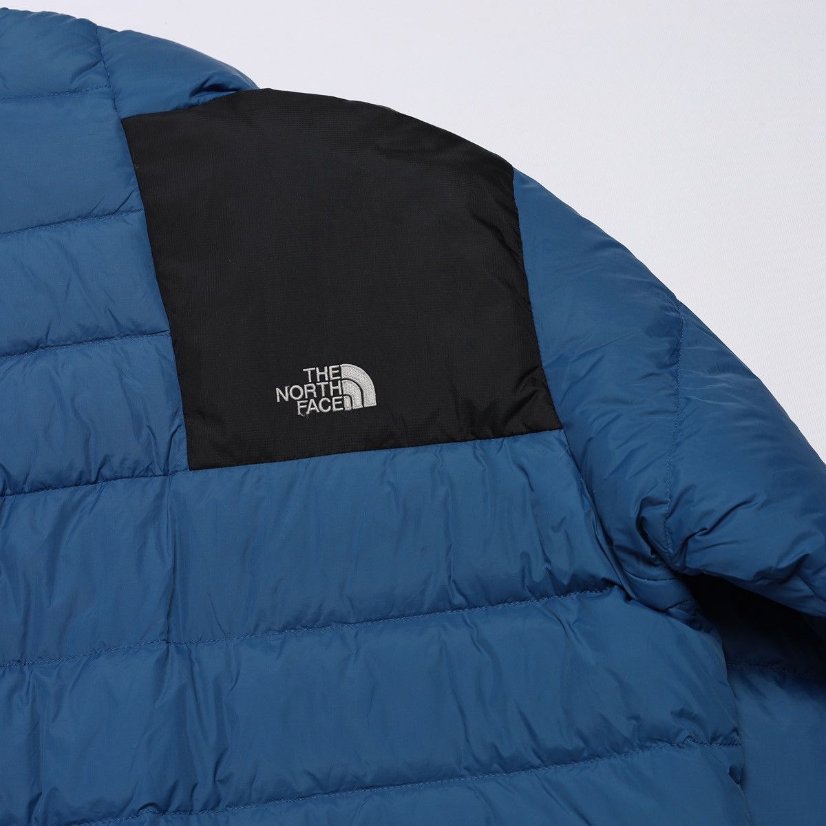 The North Face The North Face 700 Puffer Jacket Down Blue Black 1996 Nuptse Size US XL / EU 56 / 4 - 13 Thumbnail