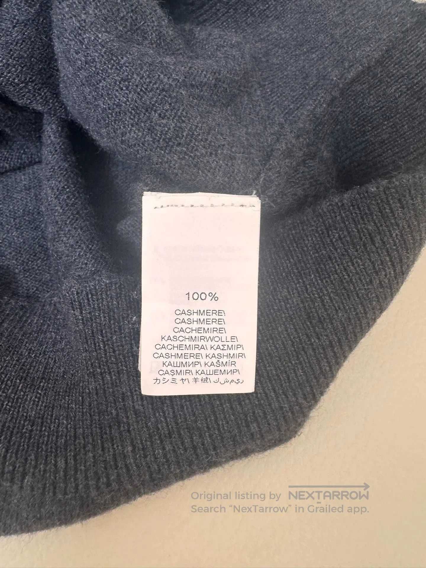 Brunello Cucinelli luxurious blue-gray cashmere knit sweater. Size US XS / EU 42 / 0 - 4 Thumbnail