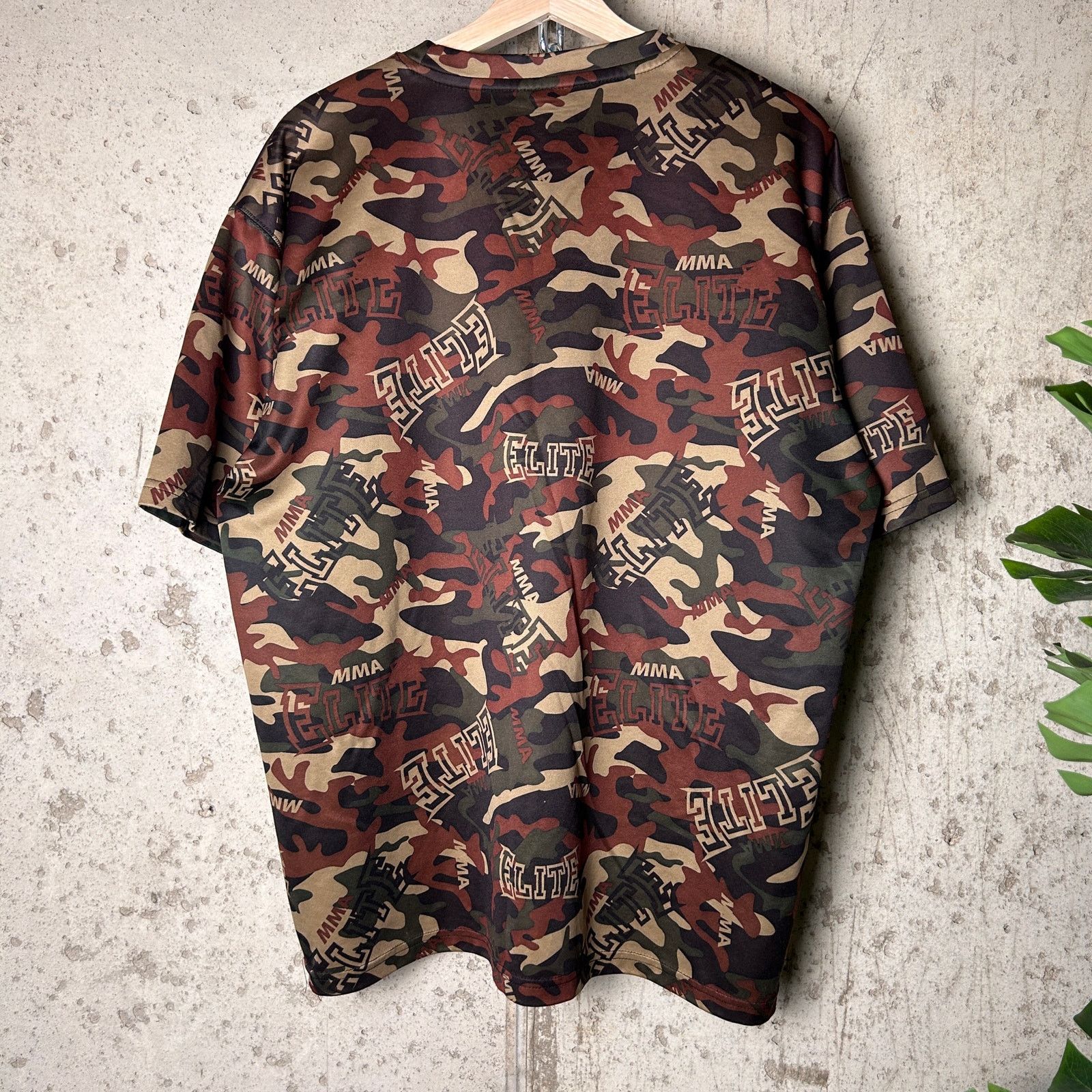 Tapout MMA Elite Army Camo Large Y2K Stretchy Gym Shirt Size US L / EU 52-54 / 3 - 4 Thumbnail