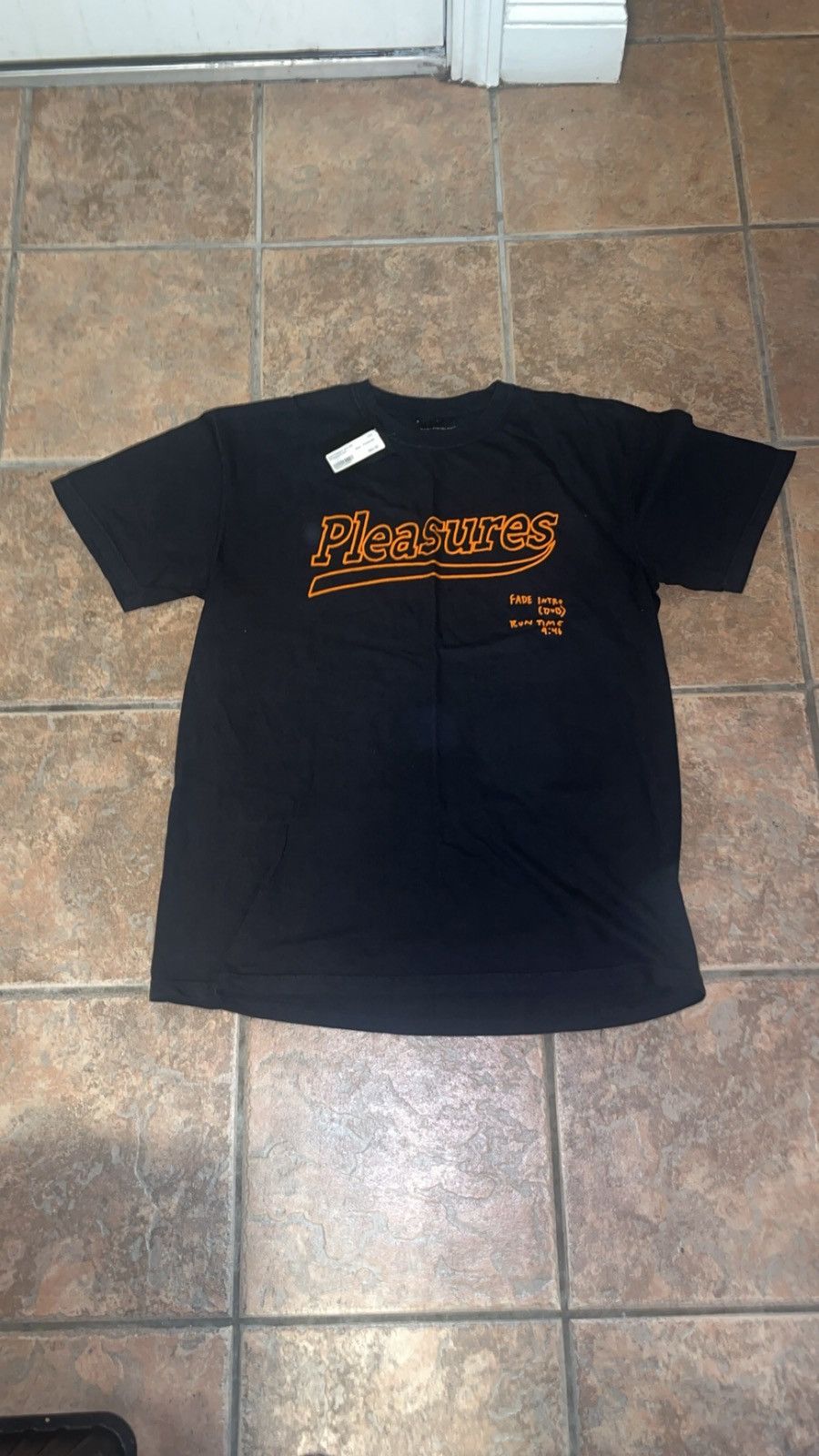 Pleasures pleasures Fade Intro T-shirt Sz L NWT Size US L / EU 52-54 / 3 - 1 Thumbnail