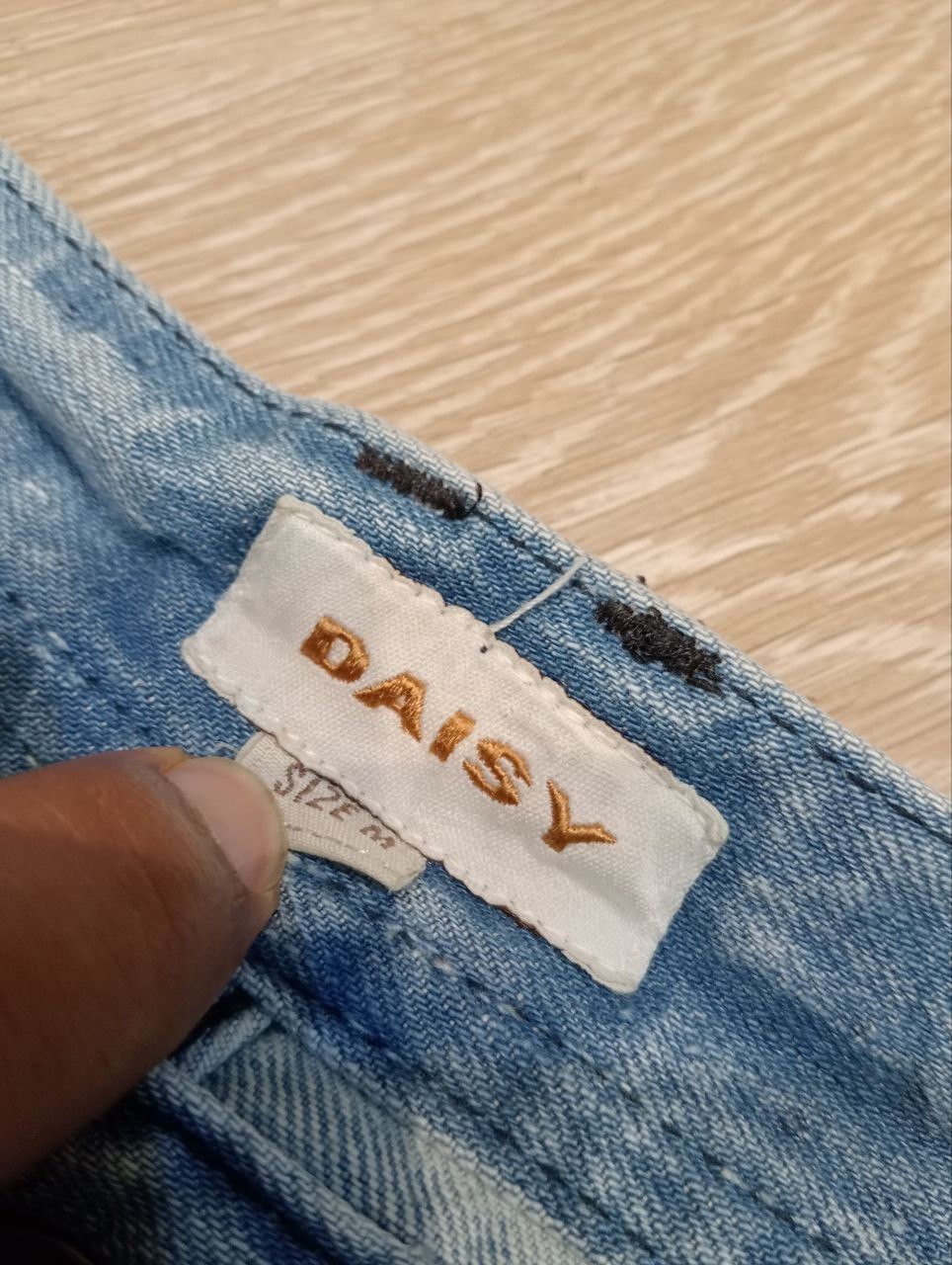 Japanese Brand DAISY LIGHT BLUE DISTRESSED FLARED DENIM PANTS Size US 31 - 6 Thumbnail