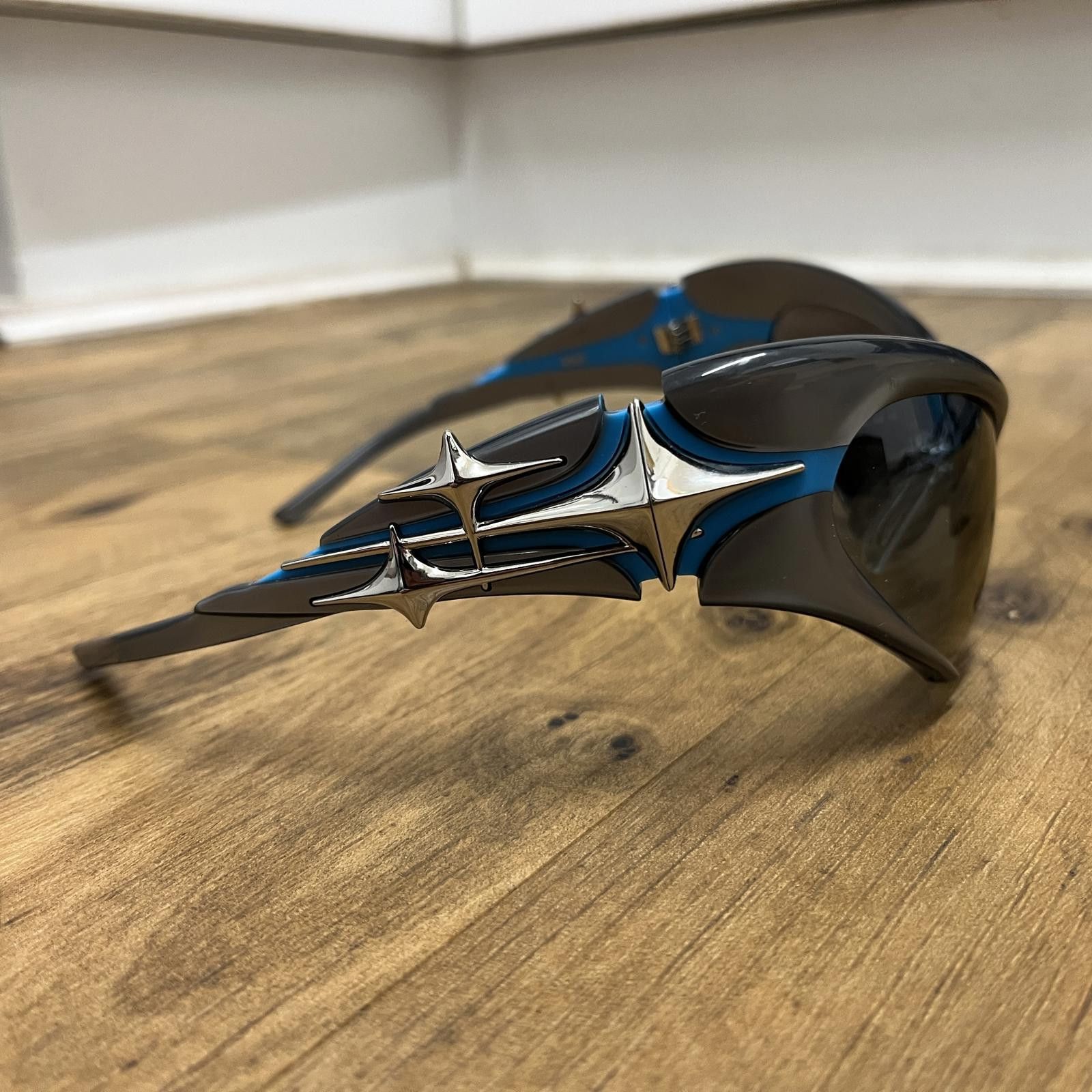 Gentle Monster GENTLE MONSTER x Thug Club 'BOLD' Sunglasses Size ONE SIZE - 5 Thumbnail