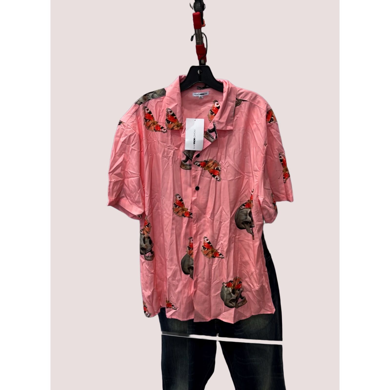 Fashion Nova NWT Fashion NOva Men Skull Butterfly SHORT SLEEVE BUTTON UP SHIRT Large - Limited Edition Size US L / EU 52-54 / 3 - 1 Thumbnail