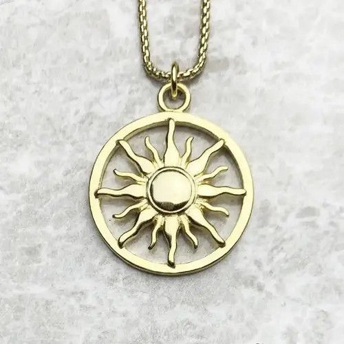 Jewelry Sun Pendant Necklace Size ONE SIZE - 1 Thumbnail