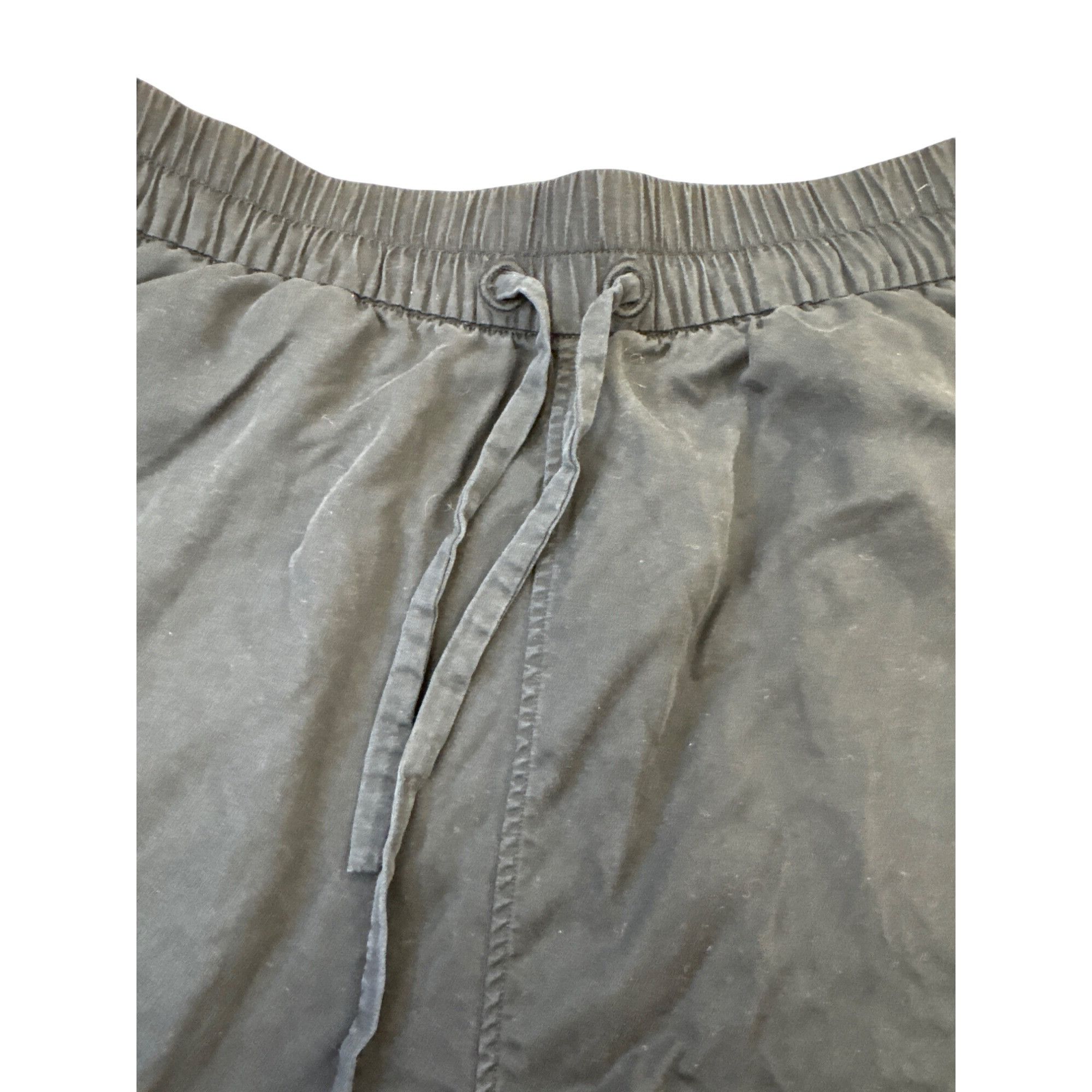 Lululemon Lululemon Womens Black Drawstring Performance Shorts Size 6 Size 28" / US 6 / IT 42 - 2 Thumbnail