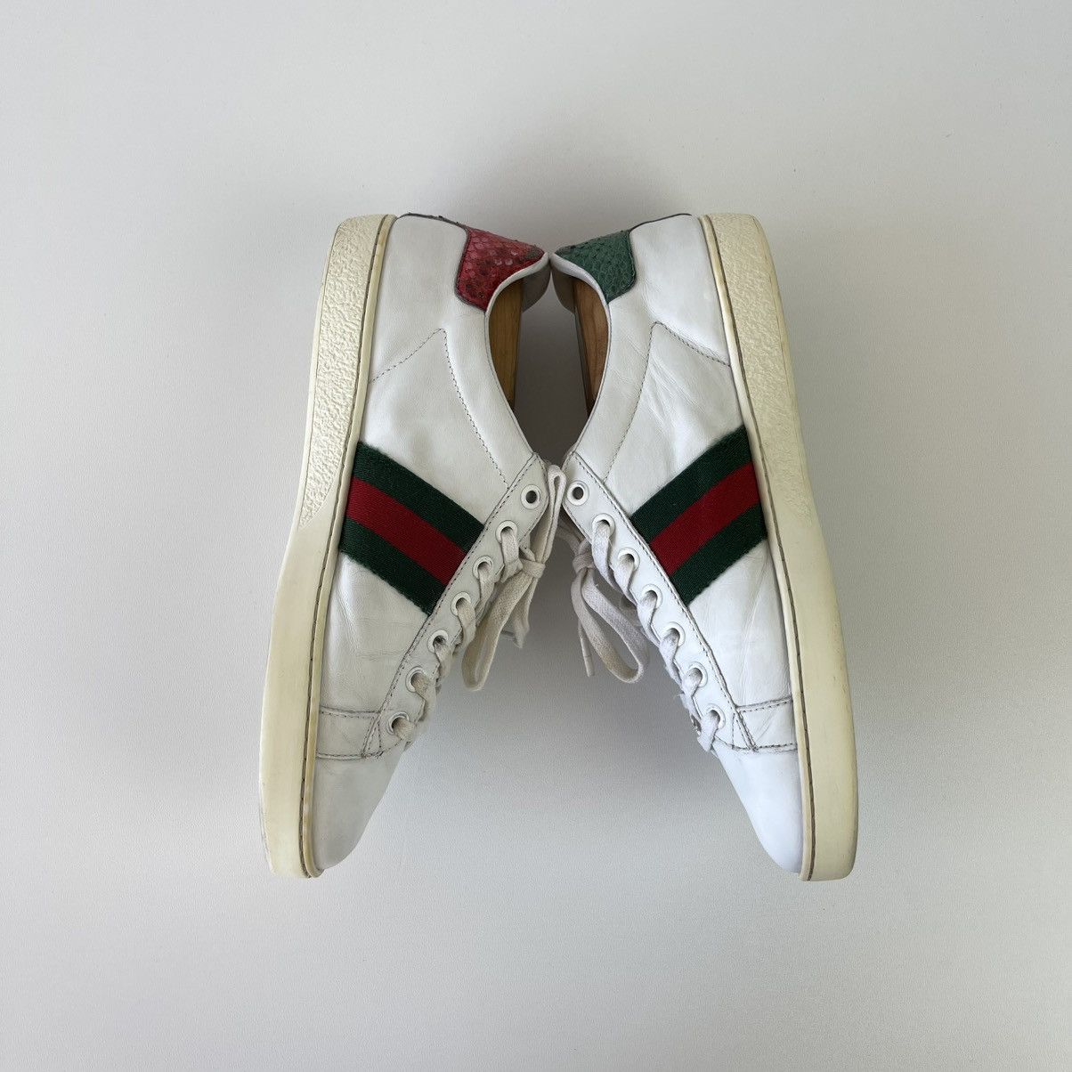 Gucci Gucci Ace Bee Embroidered Trainers Leather Sneakers White Size US 8 / IT 38 - 8 Thumbnail